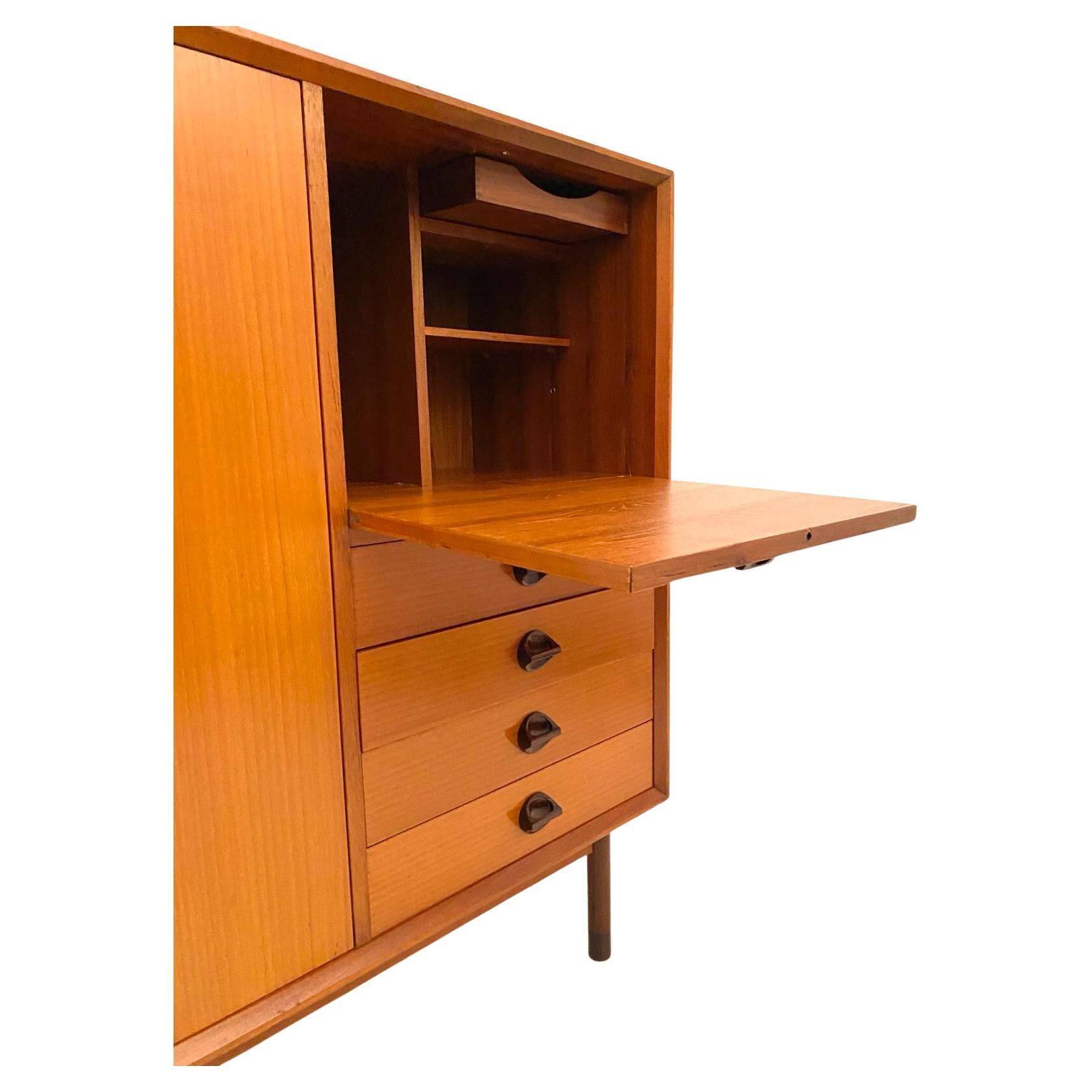 Midcentury Modern, Beech wood cabinet,  FARAM, Italy 1960 's