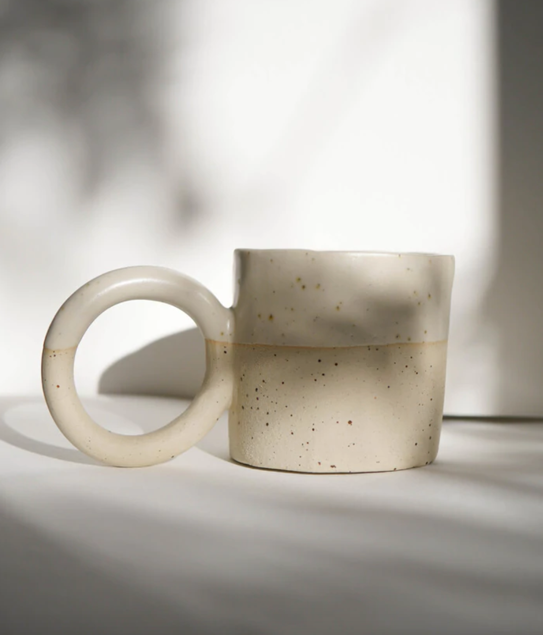 Artisanal ceramic cup in sandstone Léa Baldassari