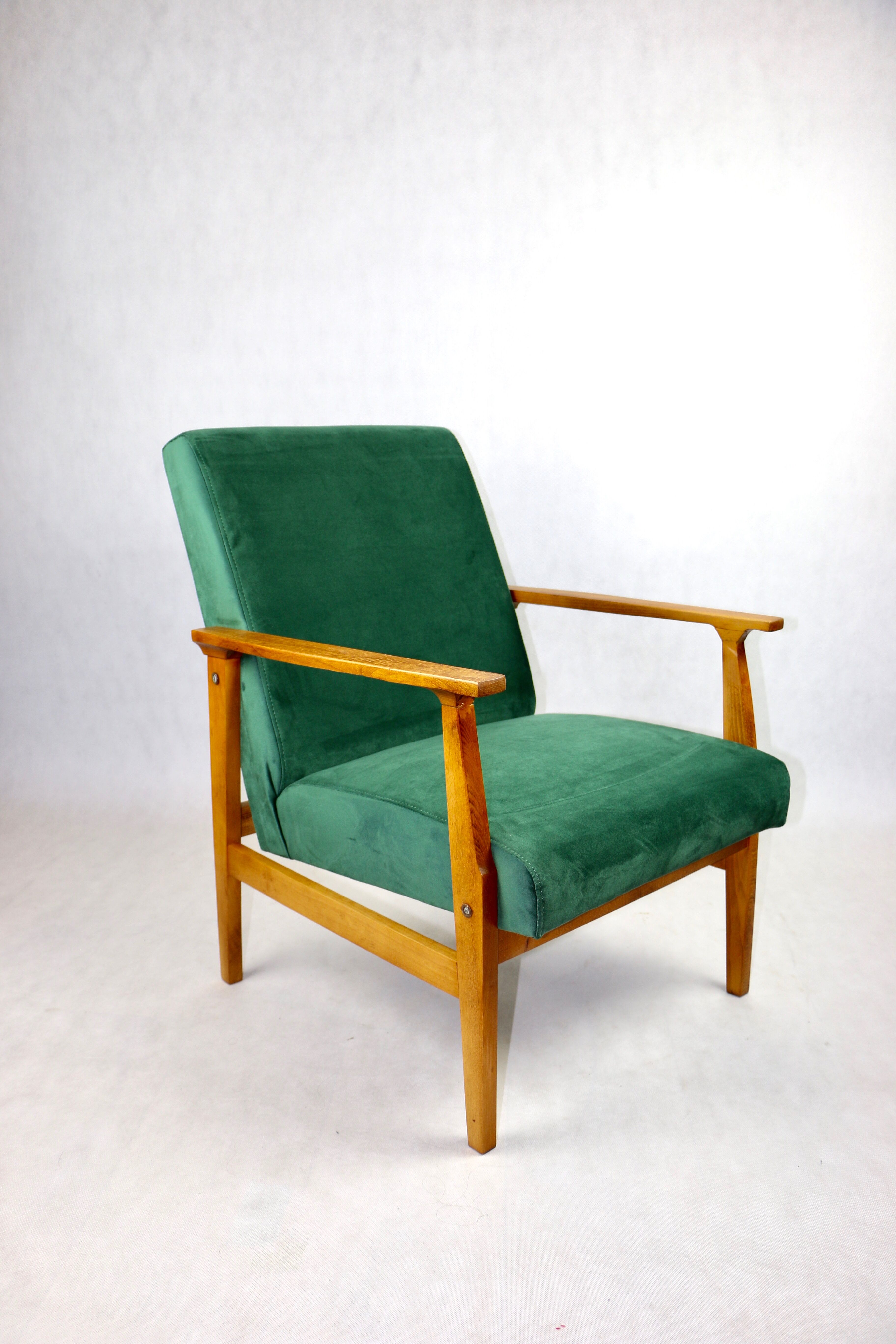 Vintage green velvet lounge chair, 1970s