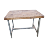 Work table, workshop, log
