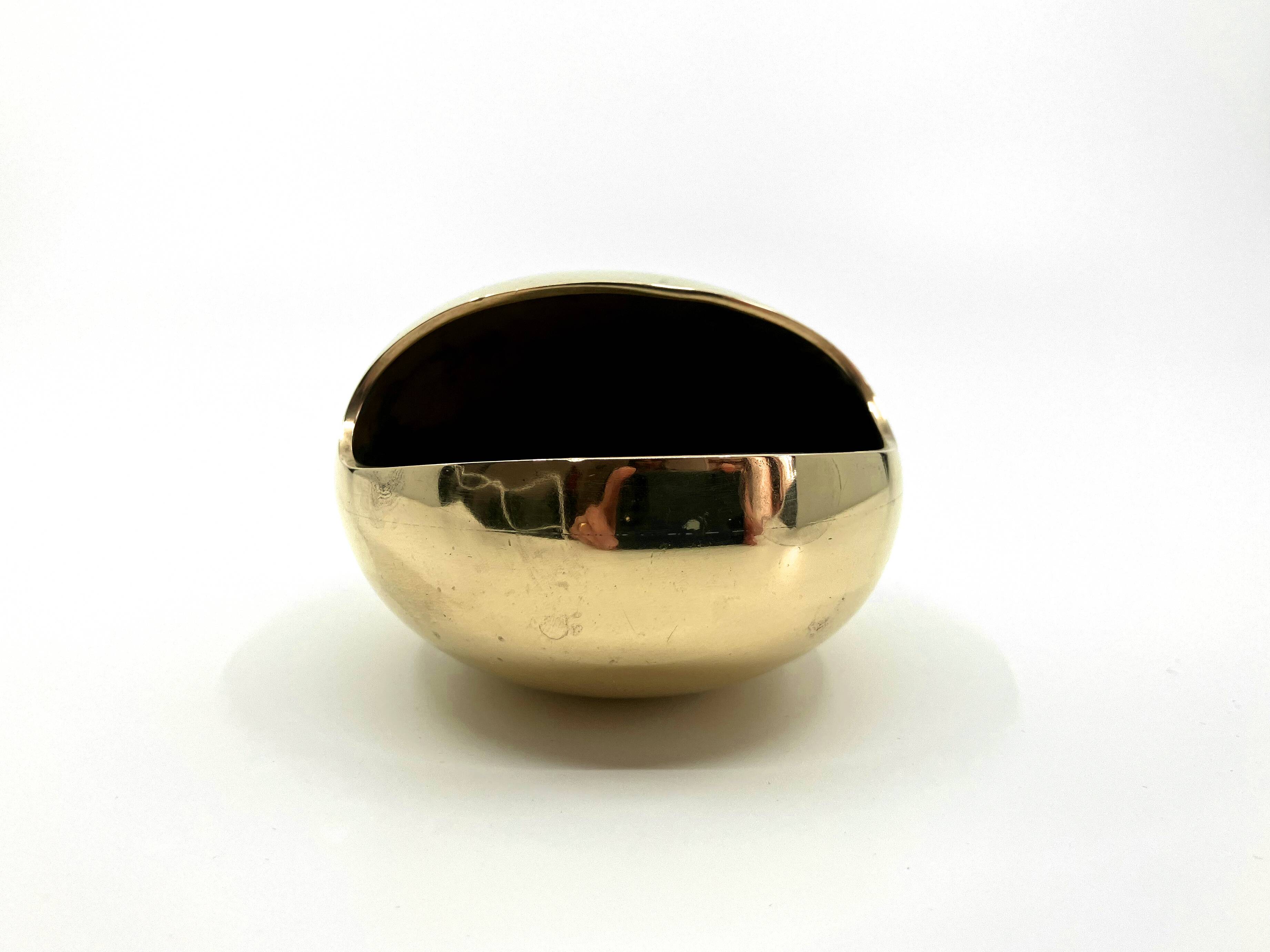 Modernist ashtray "the smile" • Carl Cohr • Denmark 50s