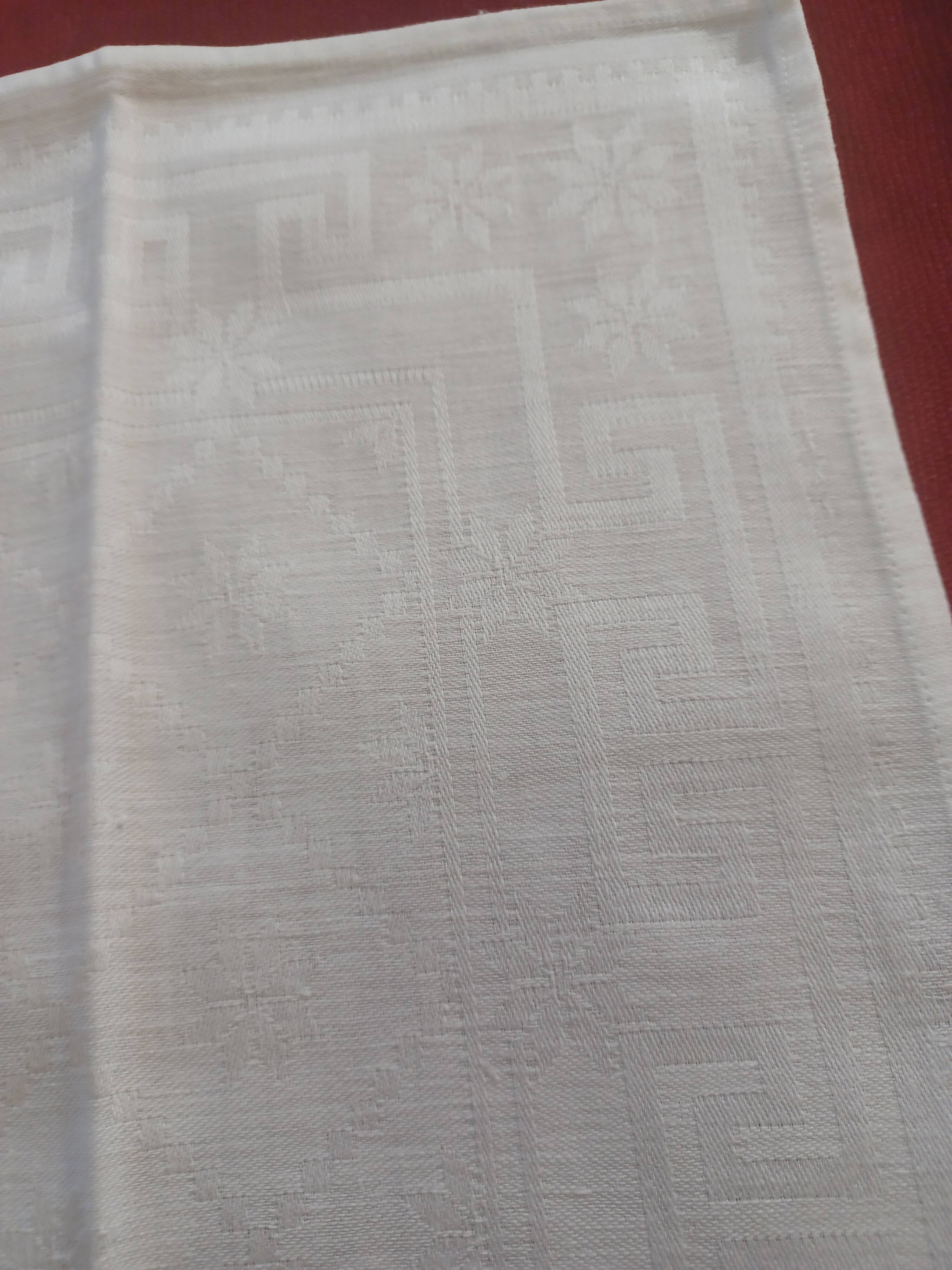 4 white linen damask napkins