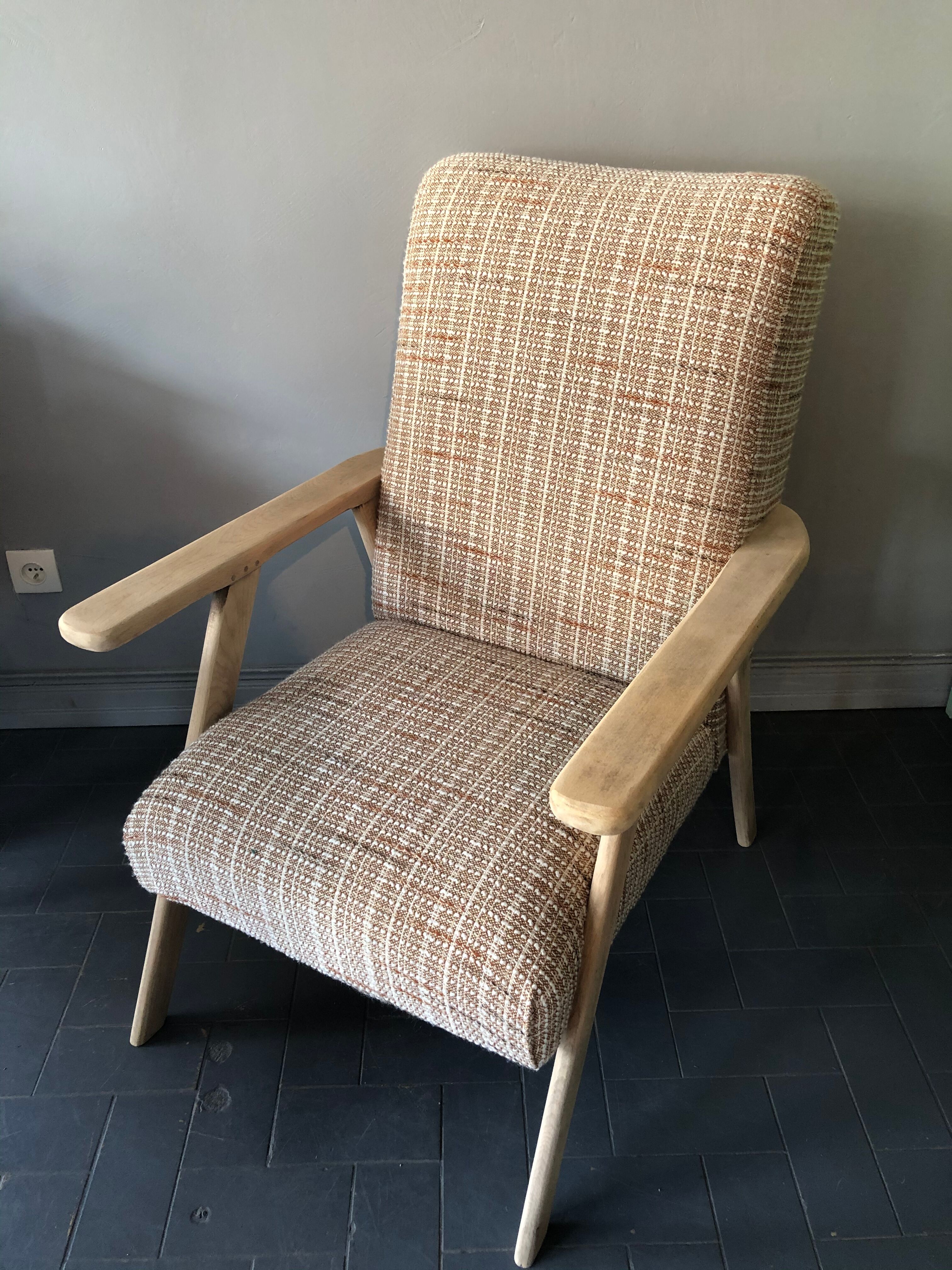 Vintage armchair feet raw compass