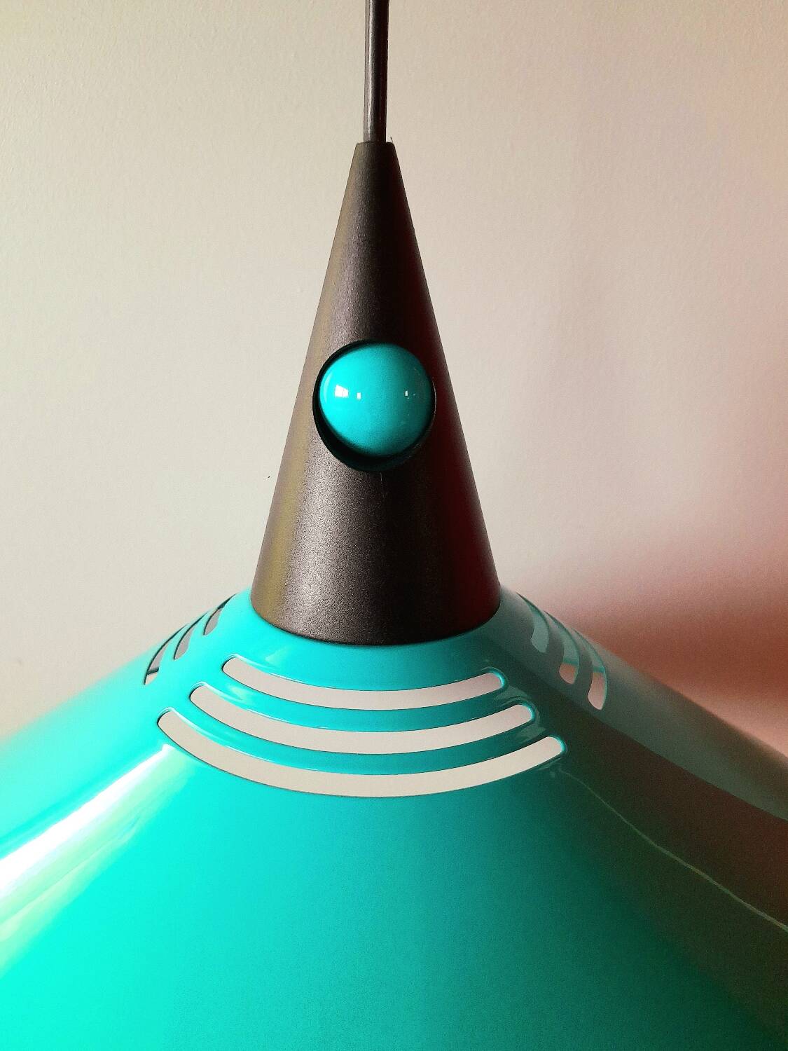 Memphis pendant light 1980.