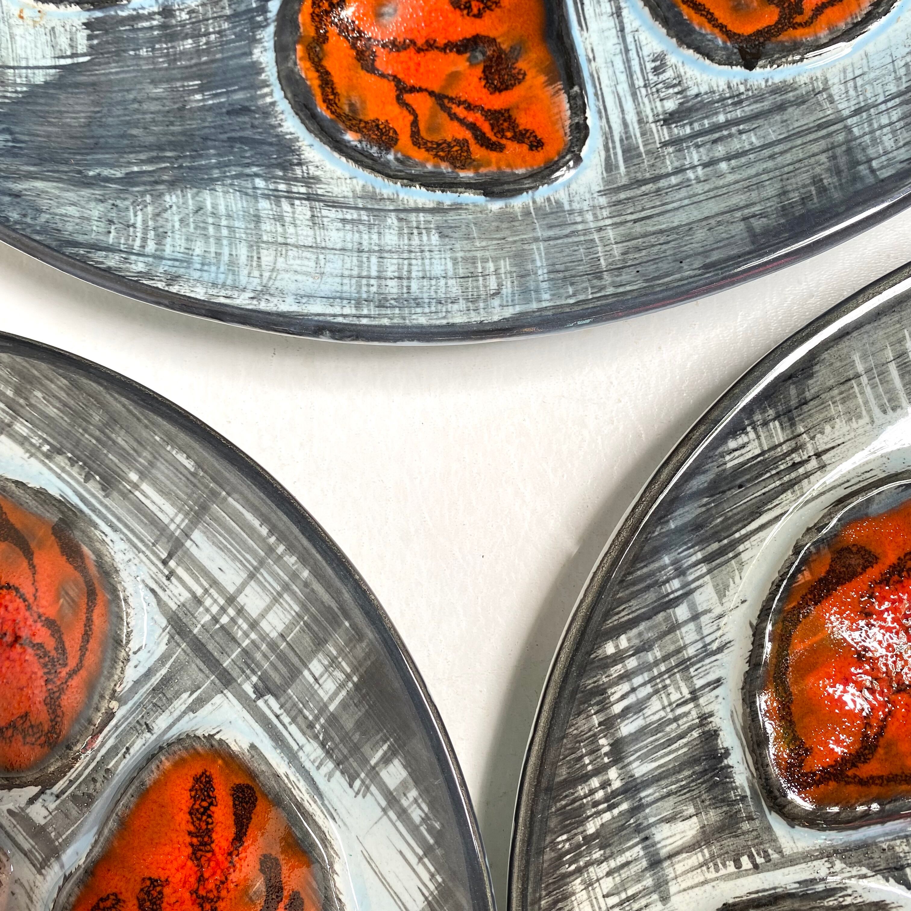 Vintage oyster plates