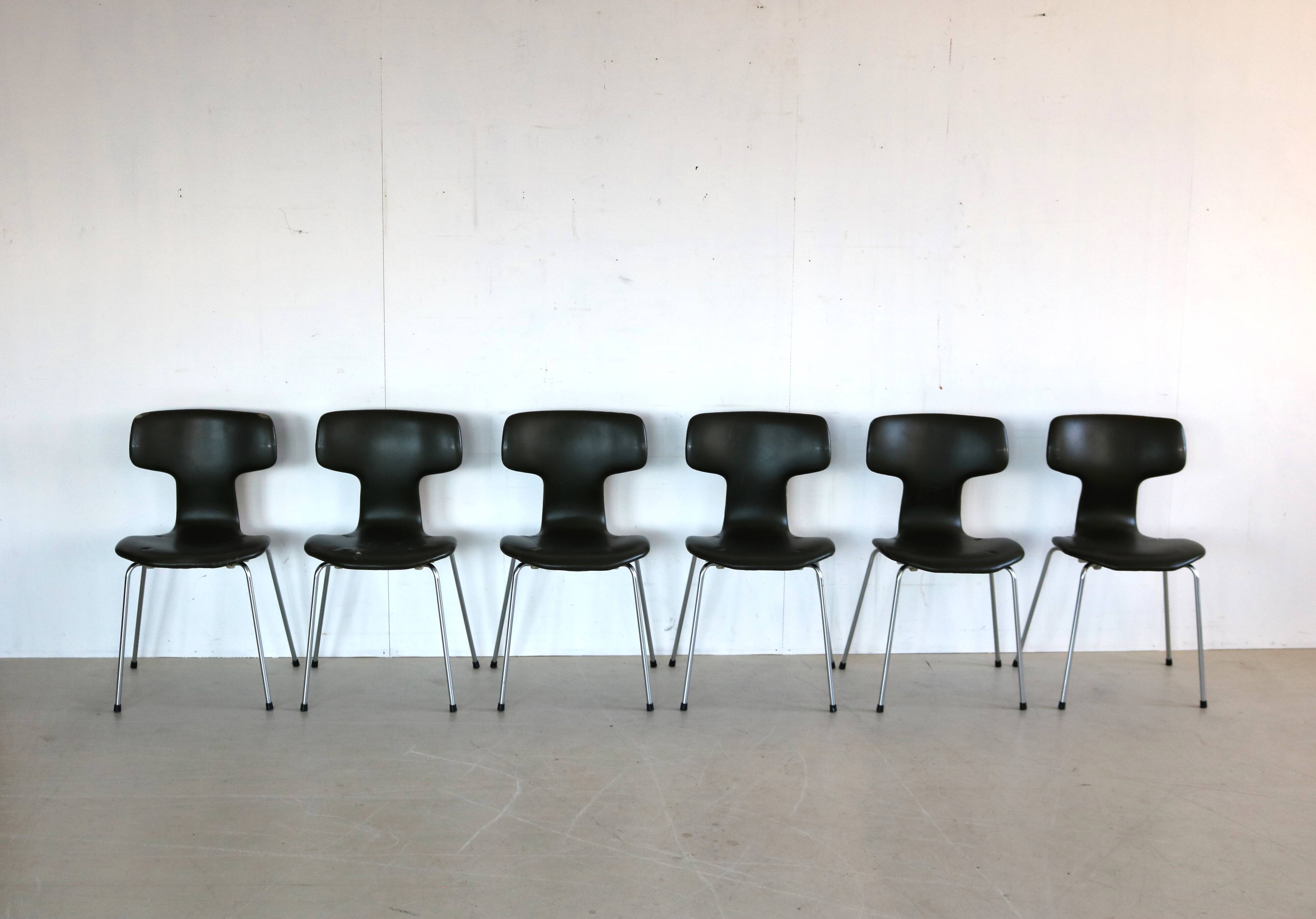 Six chaises « marteau » vintage par Arne Jacobsen pour Fritz Hansen