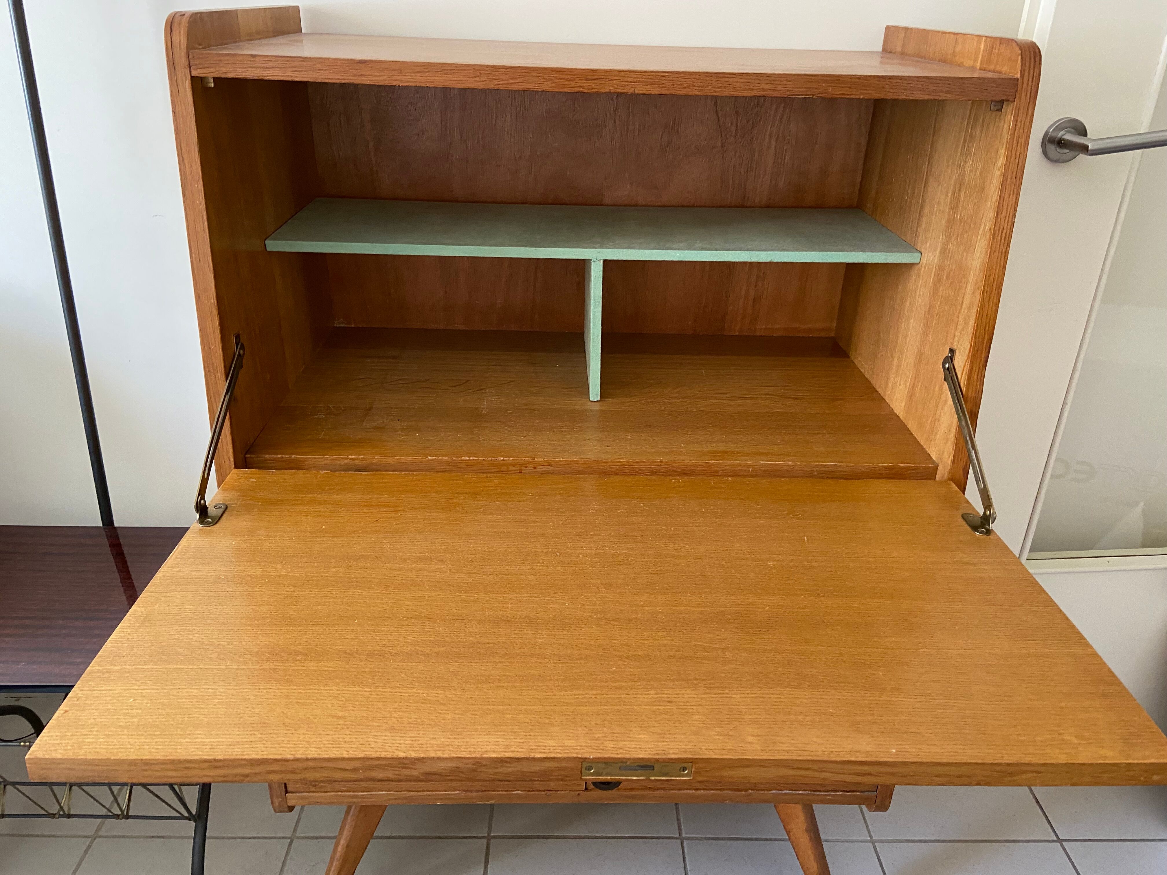 Secrétaire années 50