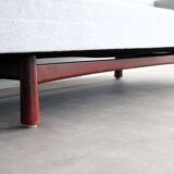Rare sofa by Edward Wormley model "New York"