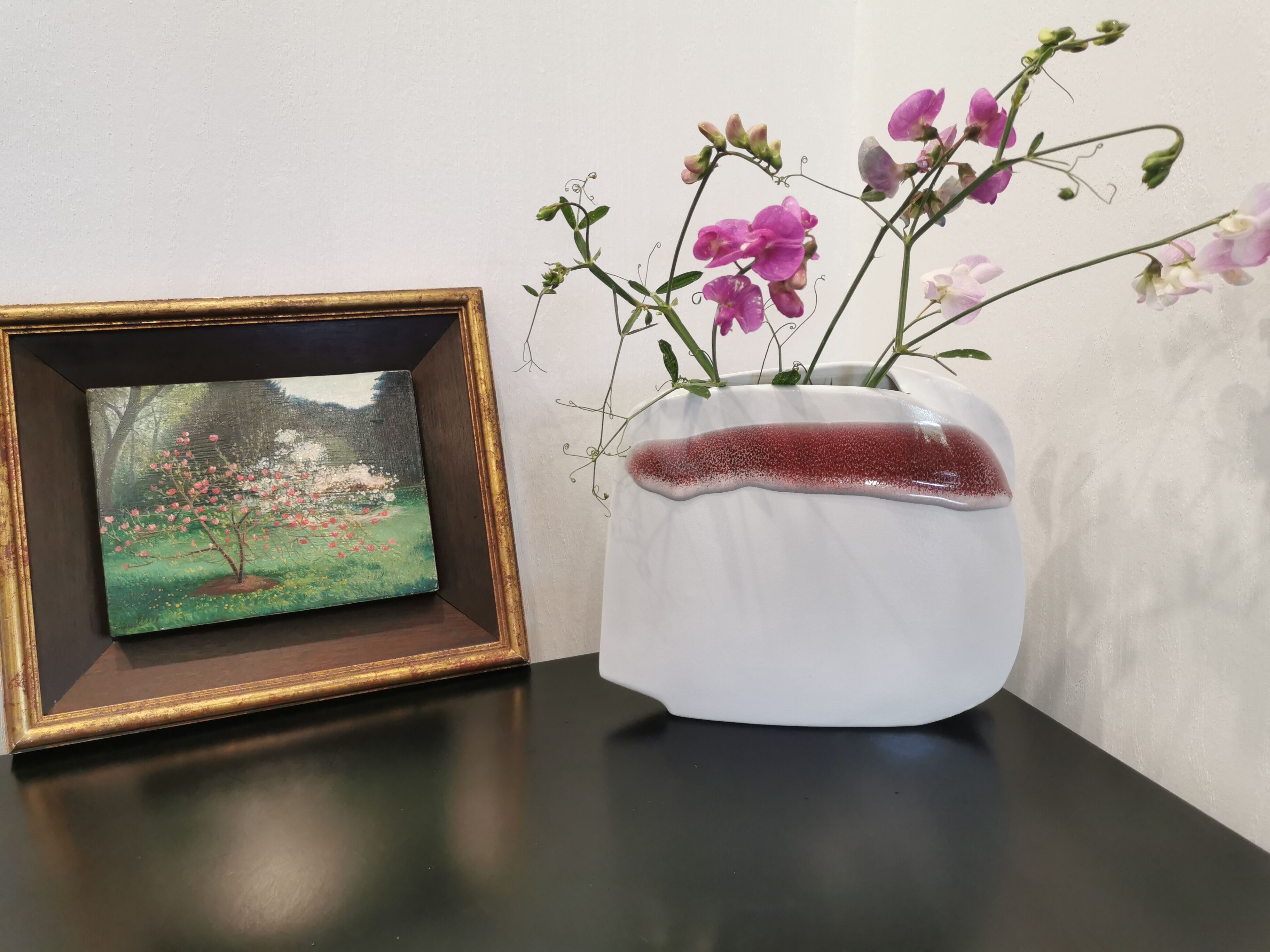 Virebent geometric vase