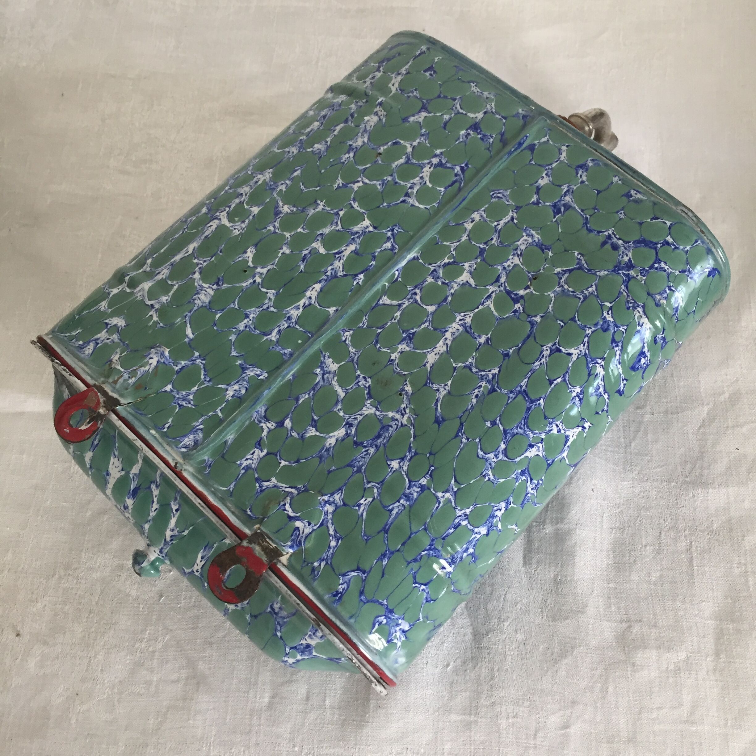Old enamelled sheet metal wall fountain