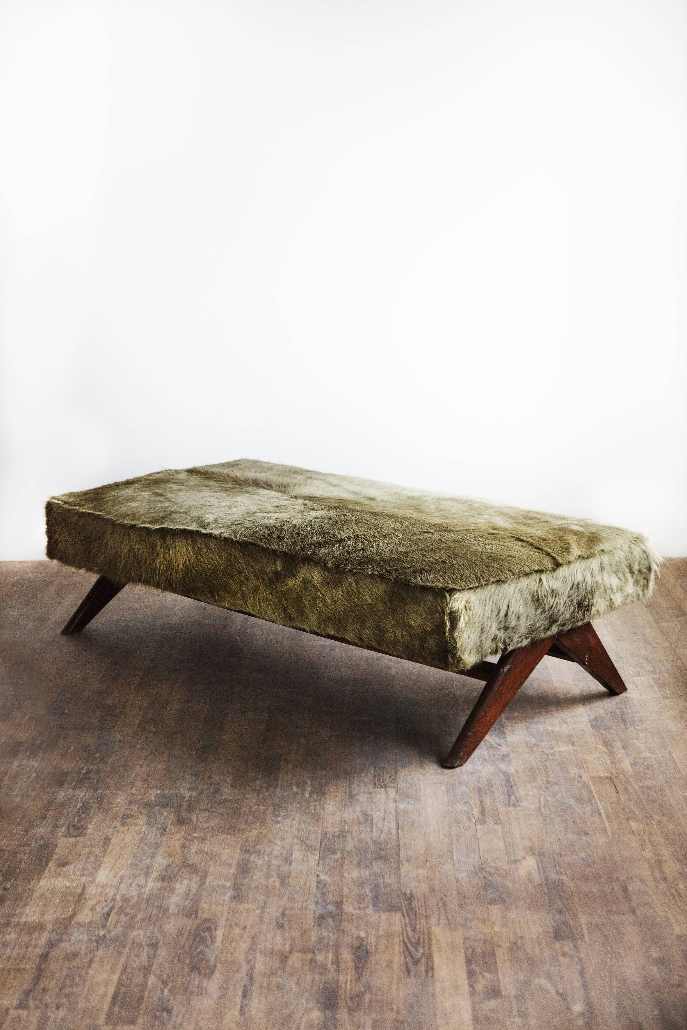 Original Daybed PJ-L-12-A by Pierre Jeanneret for Chandigarh Project, 1950s