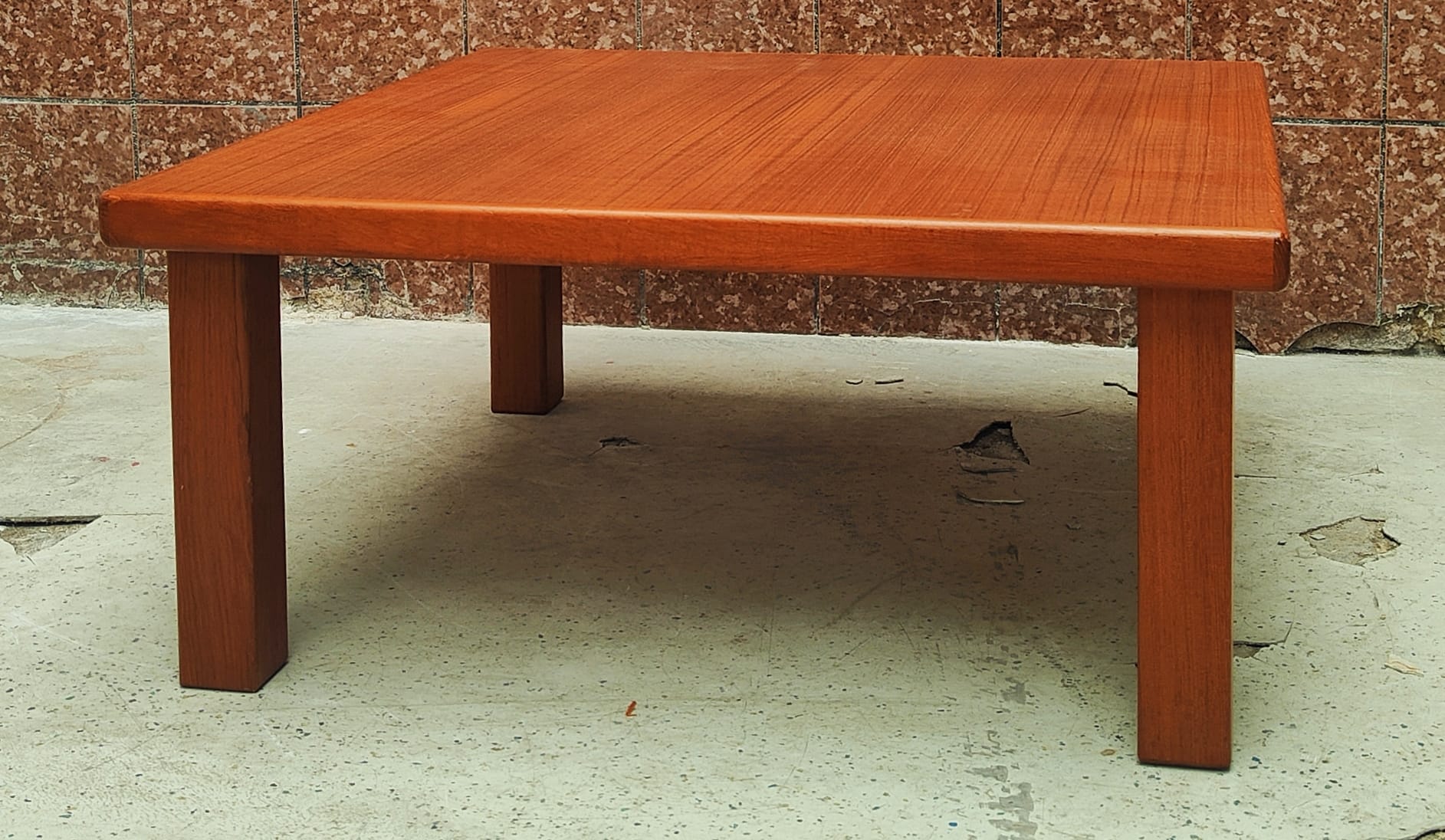 Mid century coffee table vintage