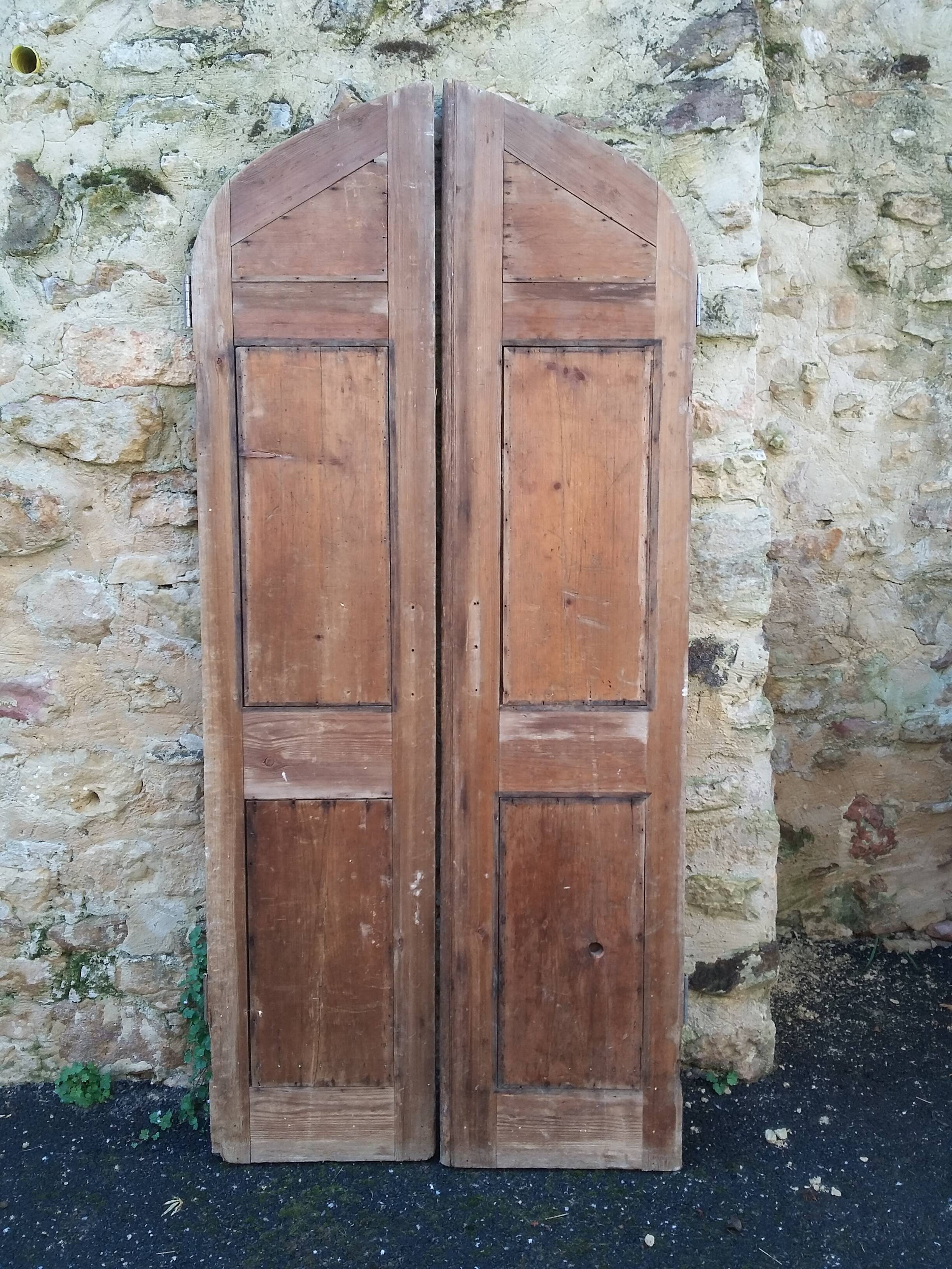 Arched (rounded) Pine Door with Two Leaves - Late 19th Century