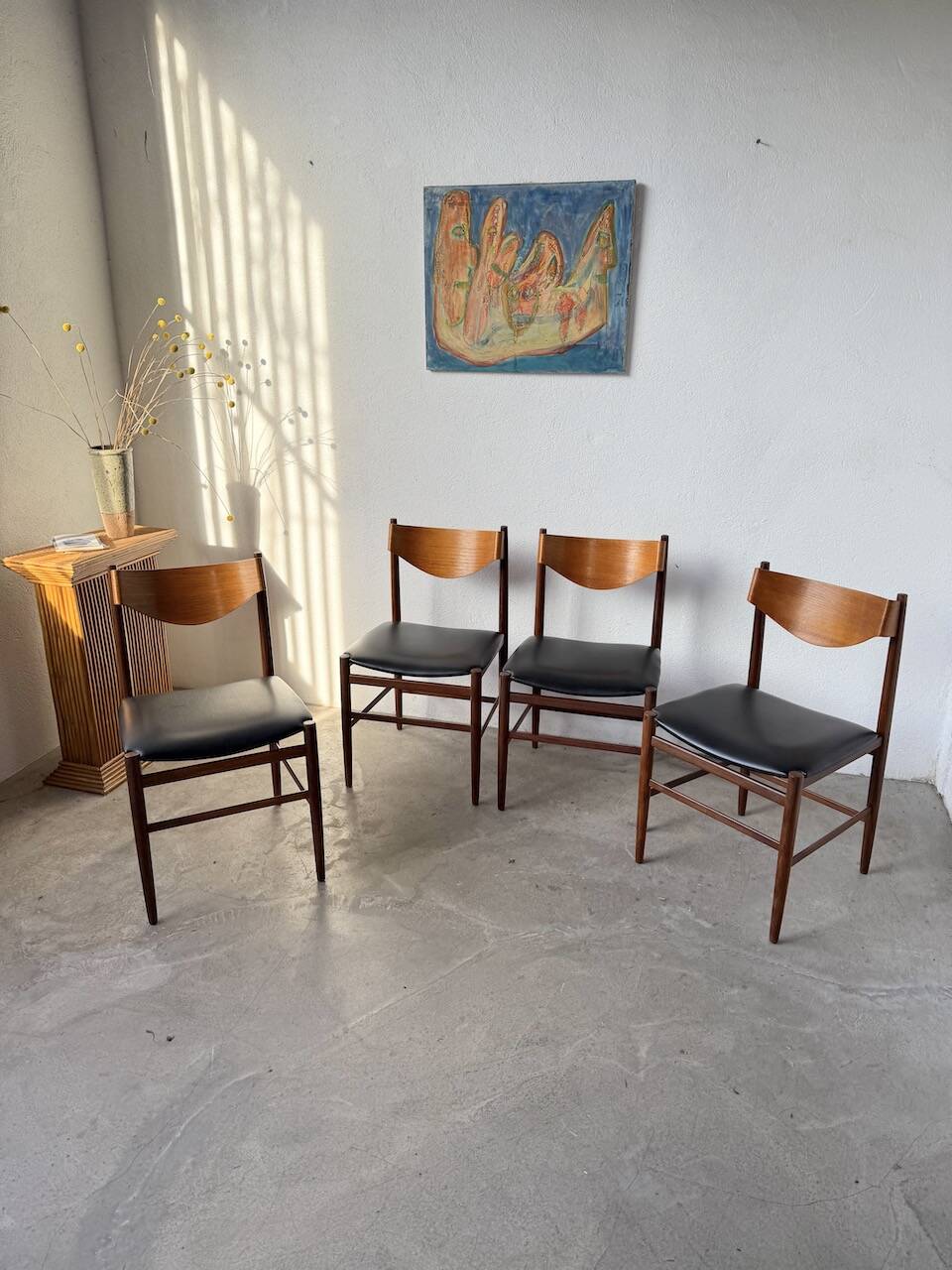Set of 4 Italian chairs by Gianfranco Frattini.