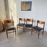 Set of 4 Italian chairs by Gianfranco Frattini.
