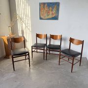 Set of 4 Italian chairs by Gianfranco Frattini.