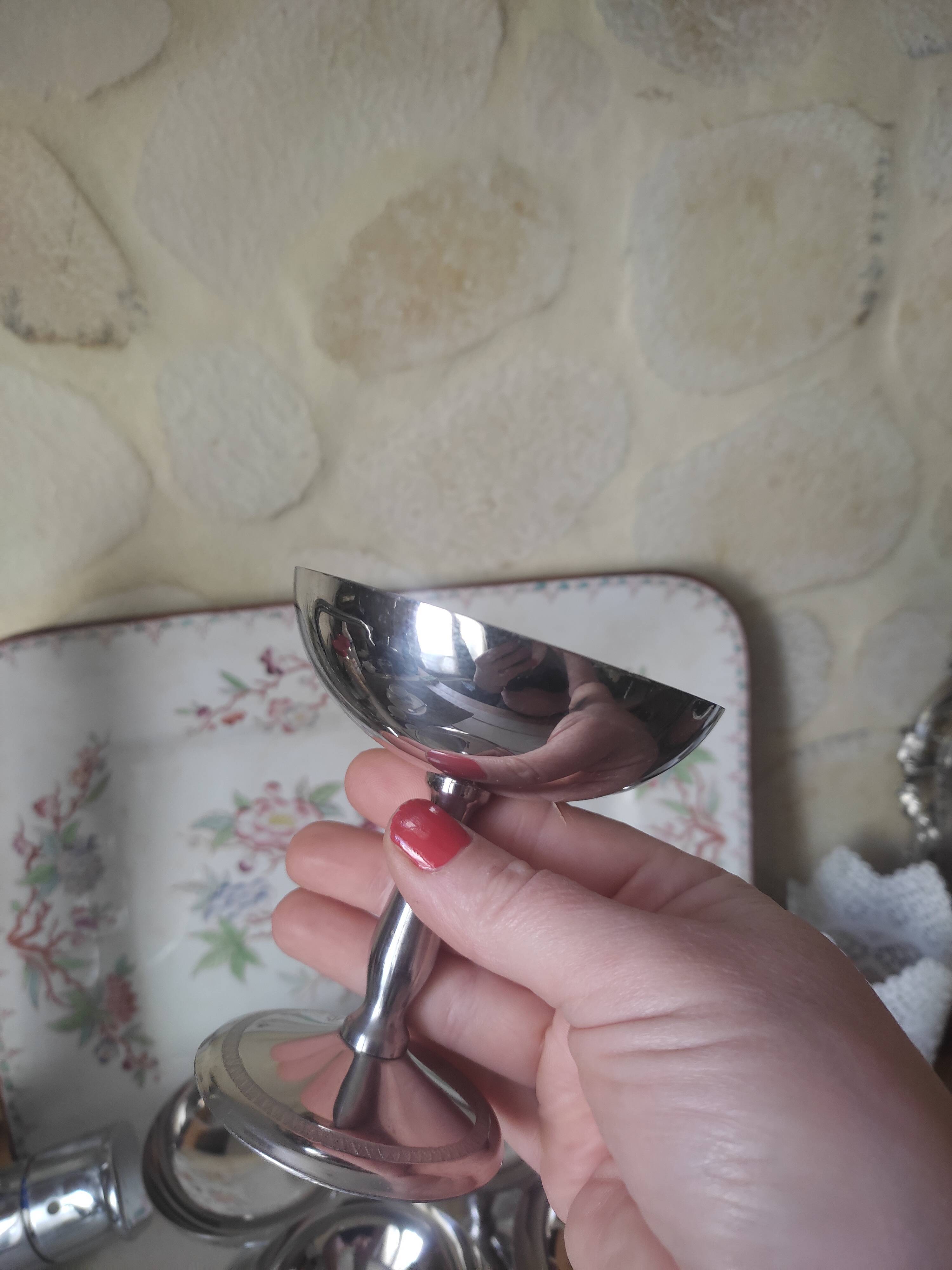 Stainless steel standing cuts