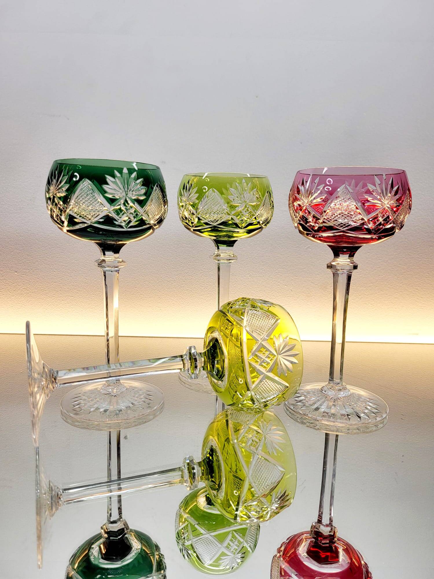 Box of 4 Val Saint Lambert "Berncastel" no. 204 Roemer glass – Belgium 1905