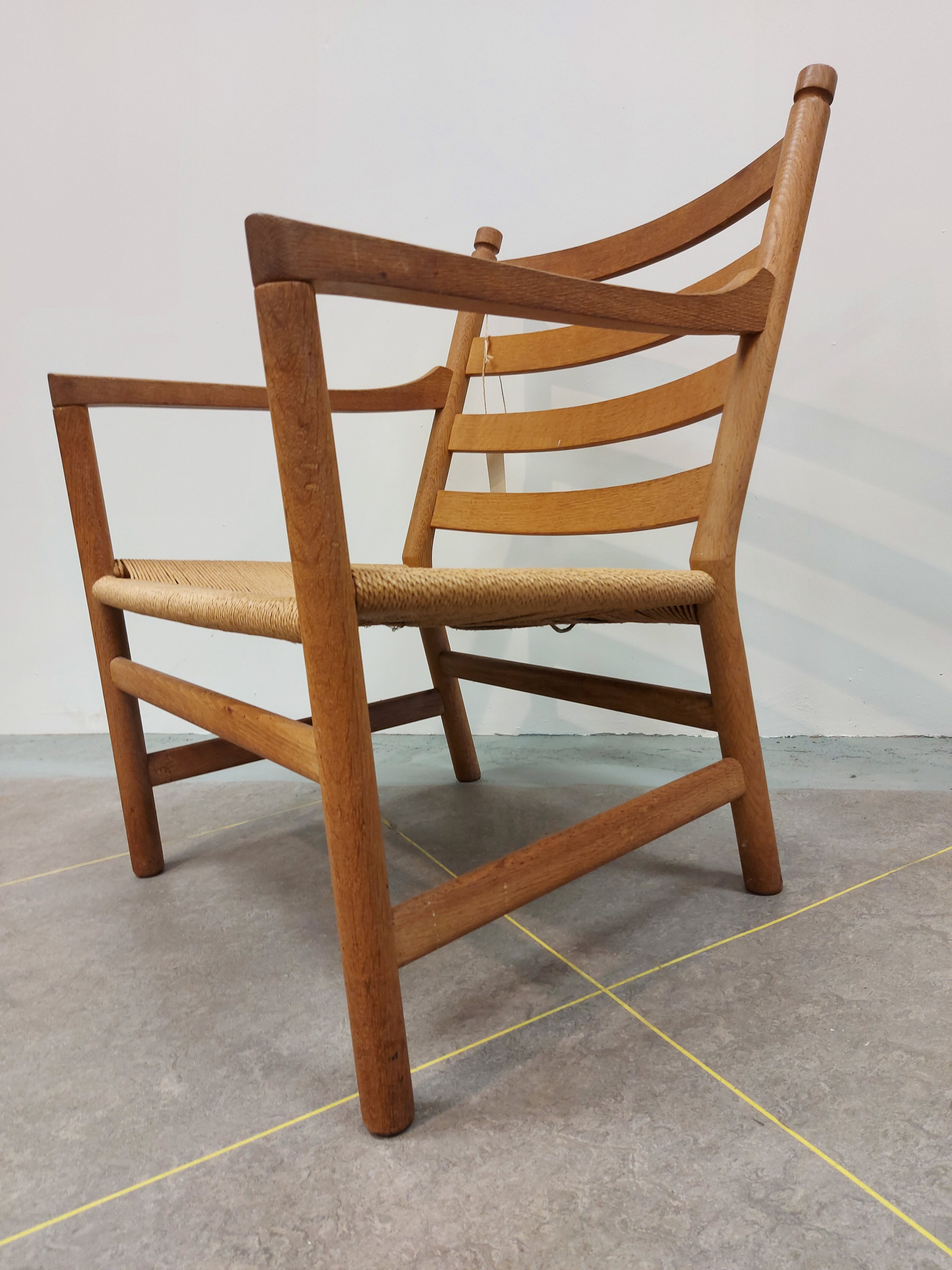 Hans Wegner armchair CH44