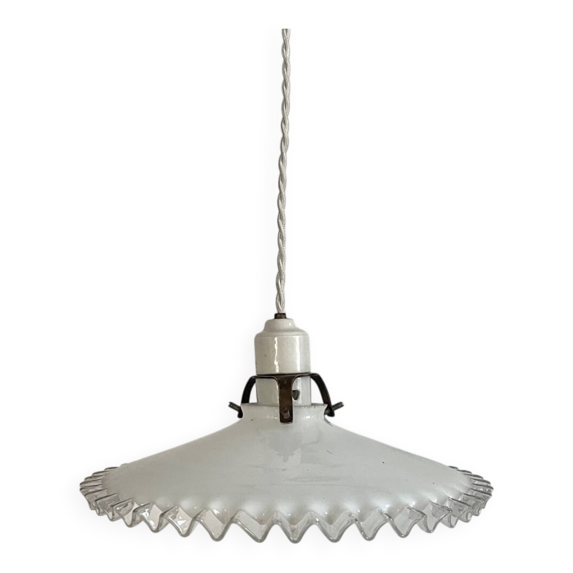Suspension ancienne en opaline et porcelaine