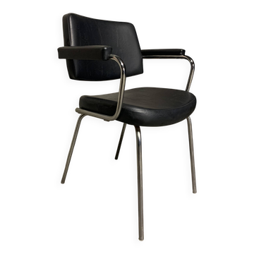 Vintage Retro Design Black Faux Leather Armchair
