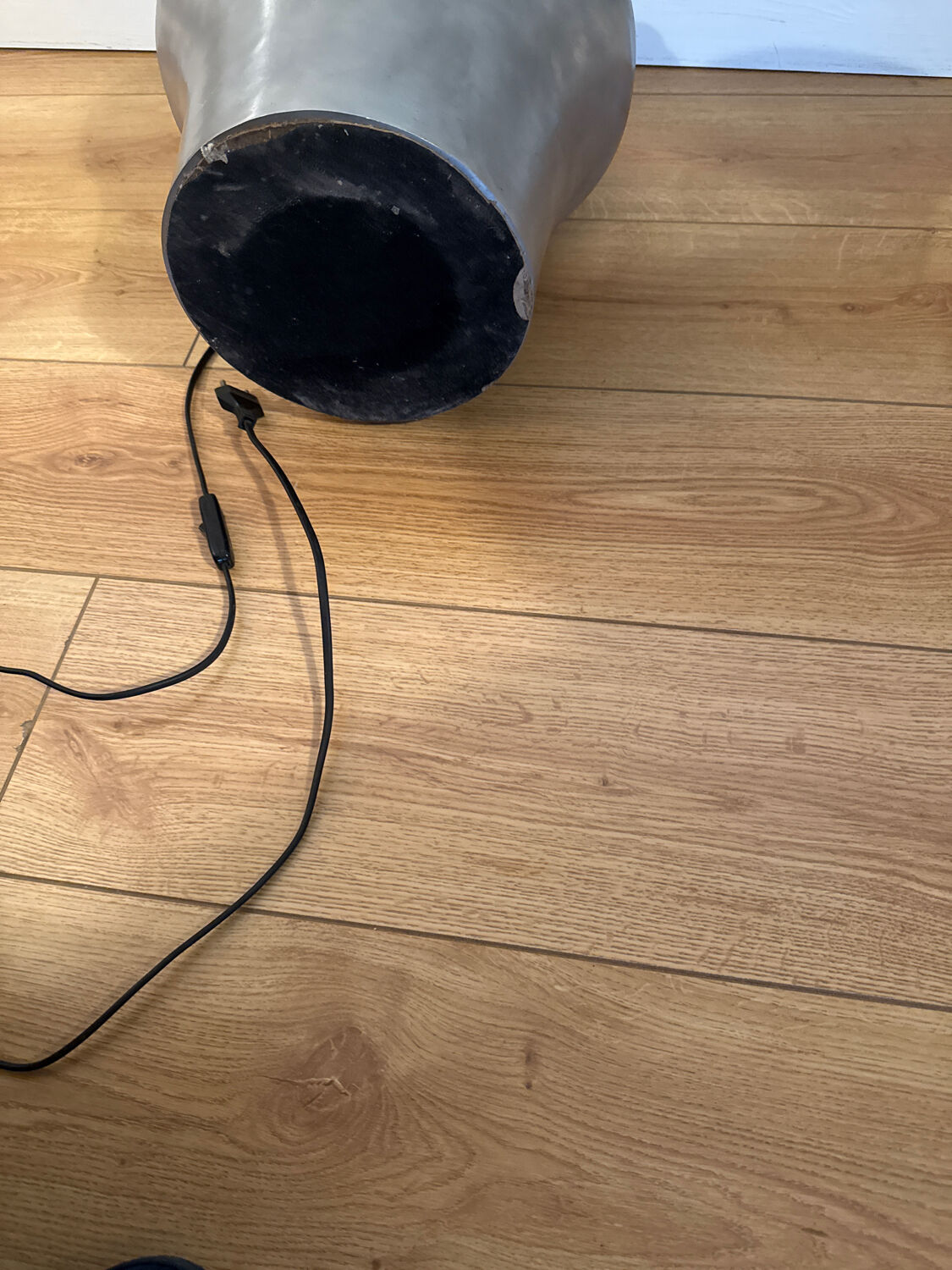 Vintage metal lamp base