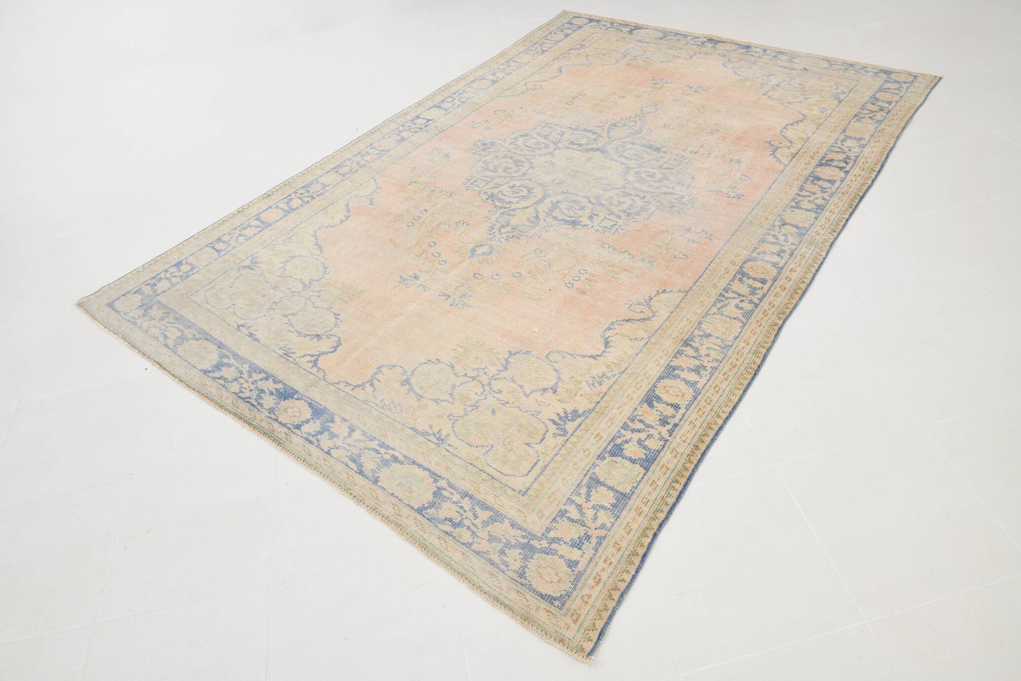 Turkish Vintage Rug, 204x310 Cm