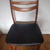 Set of 2 Scandinavian chairs