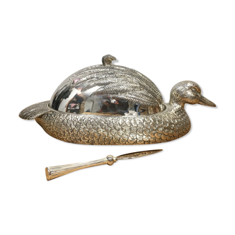 Duck-shaped terrine in silver metal