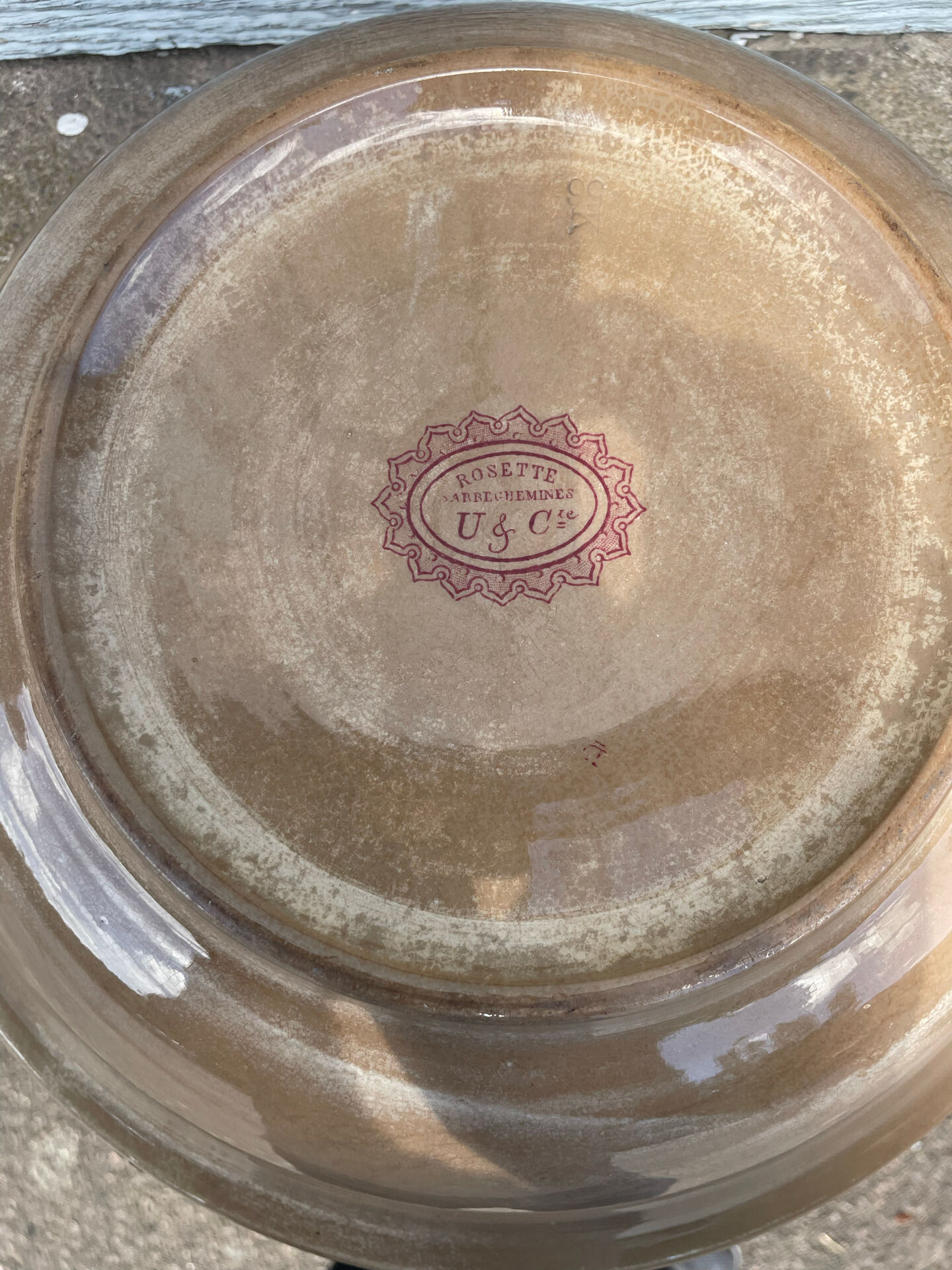 Large ironstone basin model Rosette U&C Sarreguemines