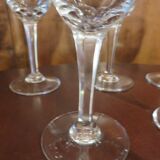 Suite of 8 crystal wine glasses