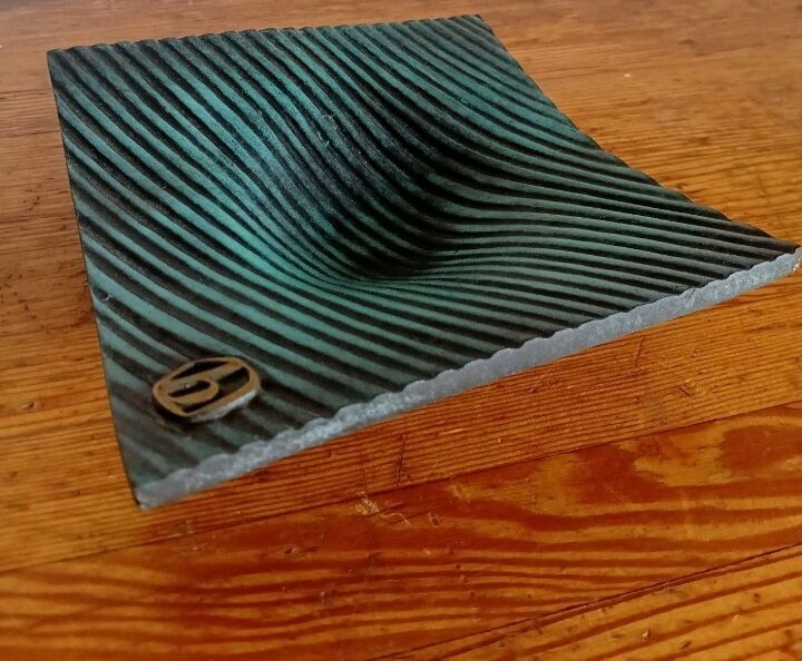 Bronze catchall 1980