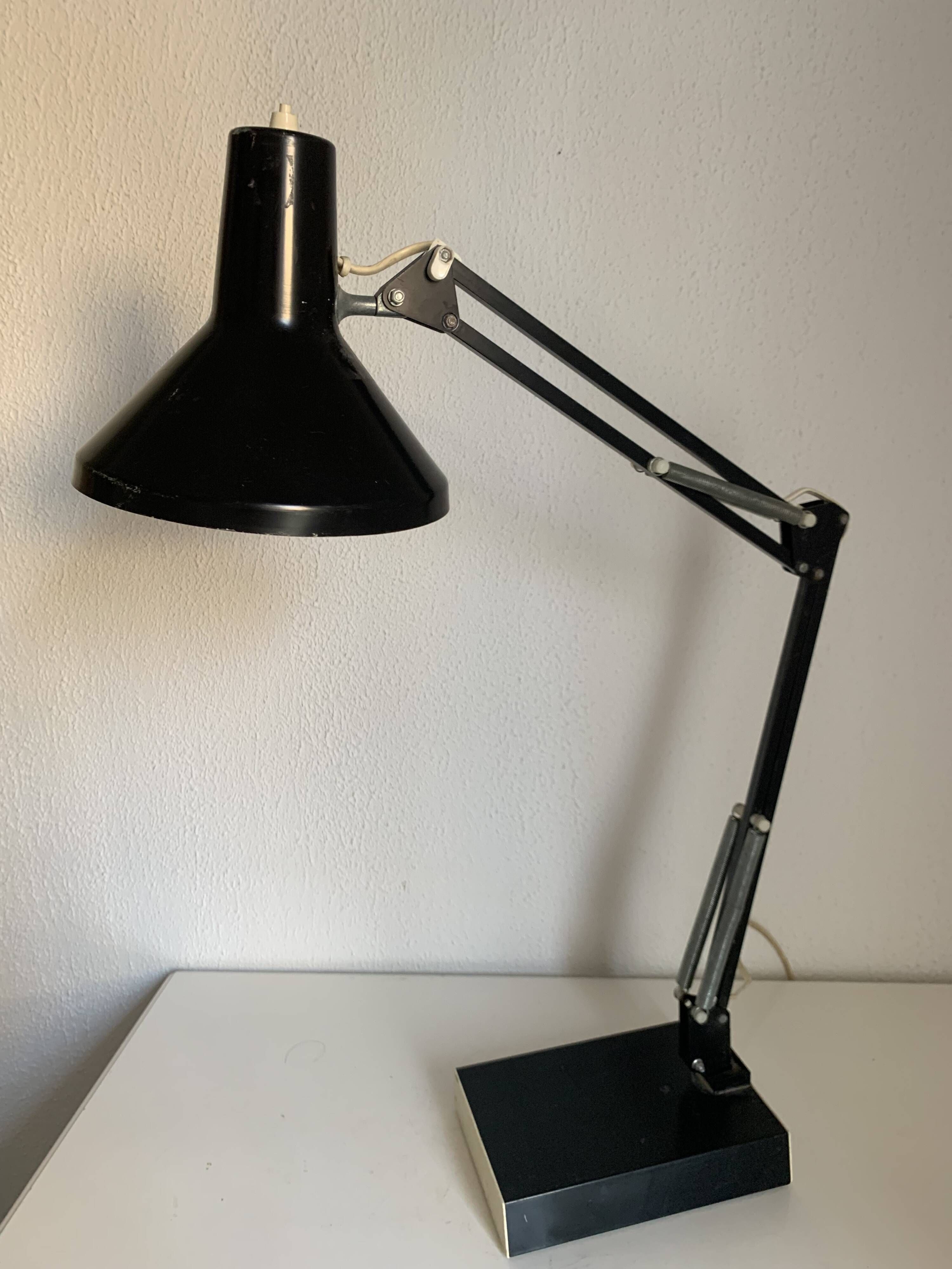 Lampe vintage 1970 d'architecte Twist noire bureau - 70 cm