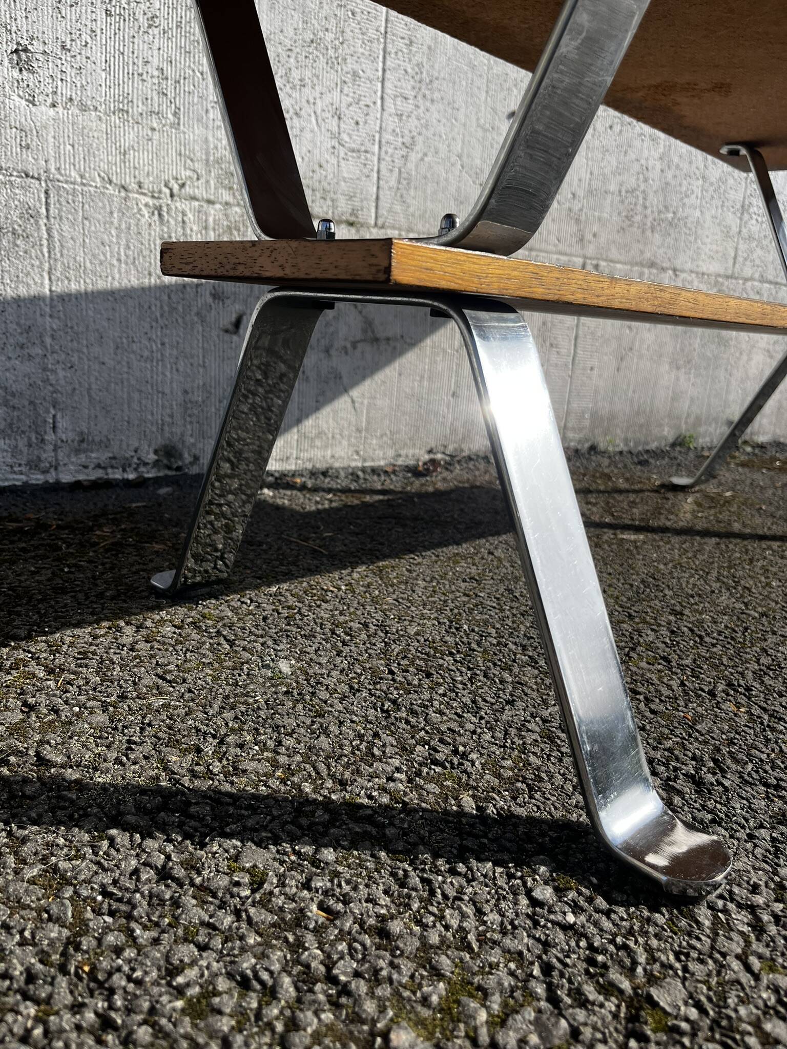 Vintage ceramic coffee table, floral patterns and chrome base.