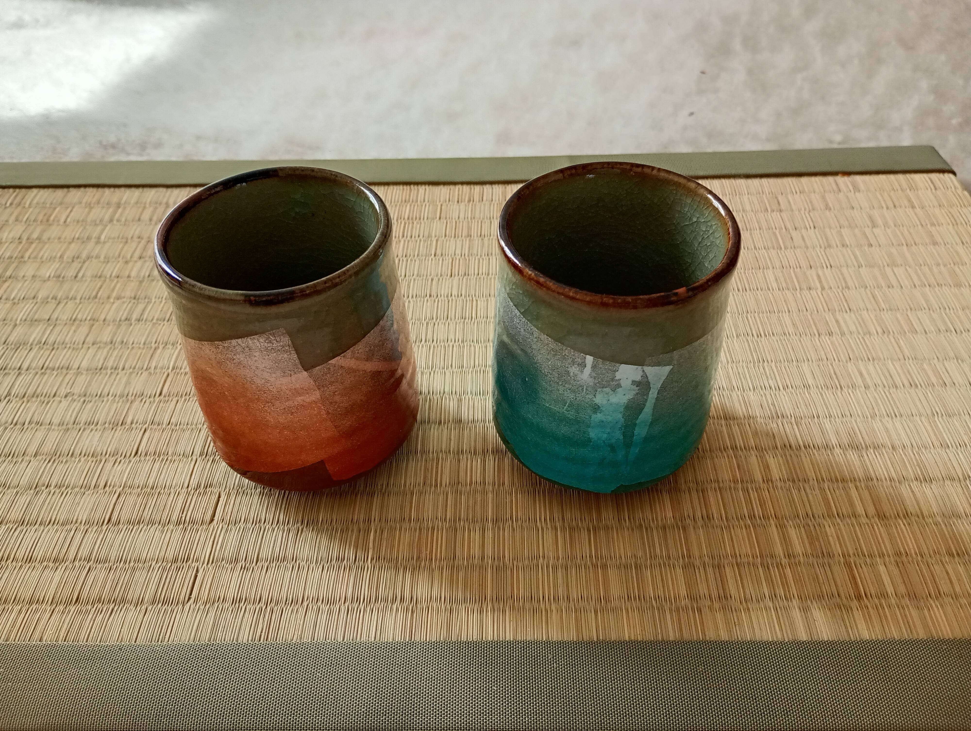 2 Japanese tea cups