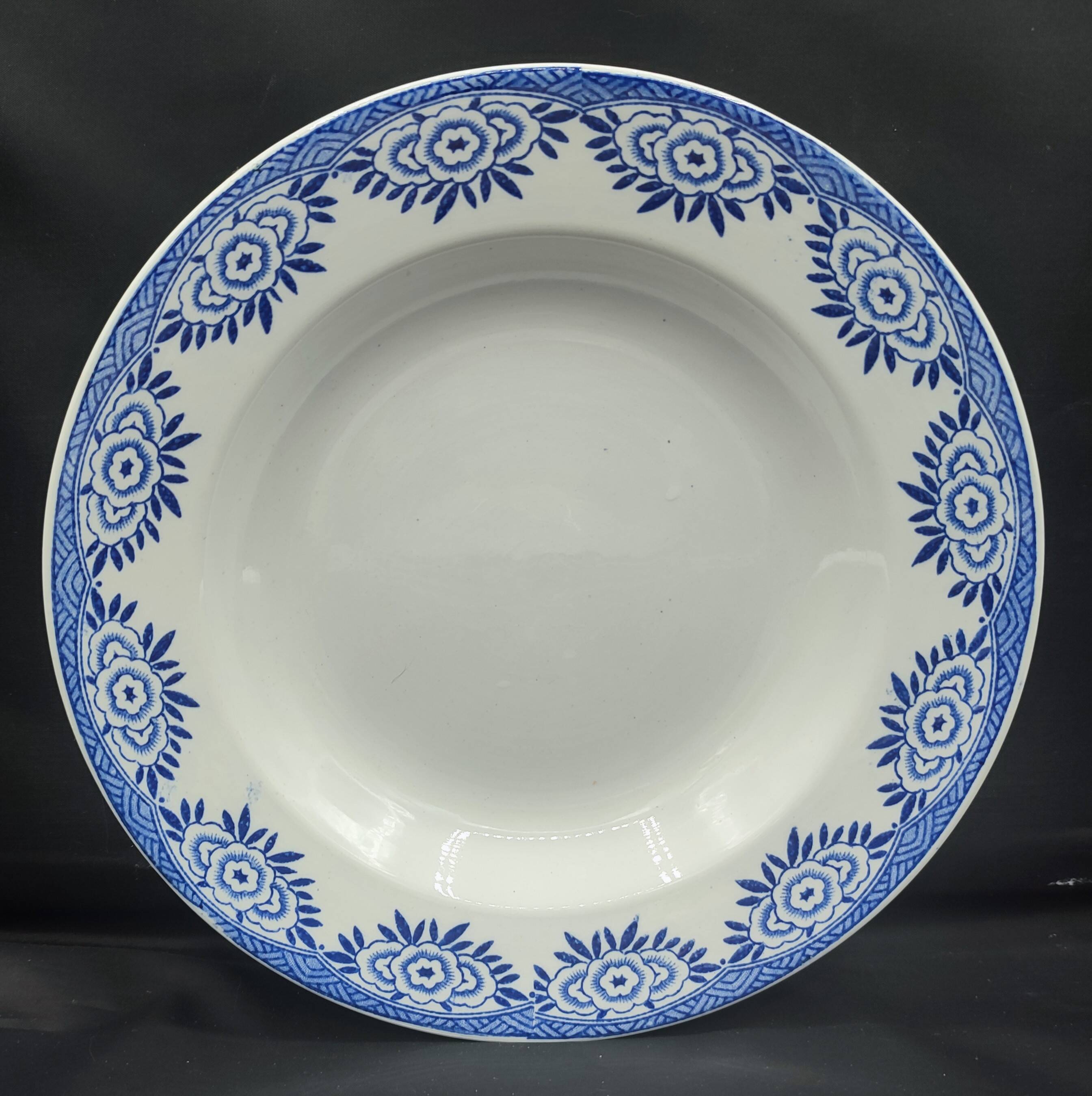 6 antique plates Sarreguemines Digoin Model CAPRI blue