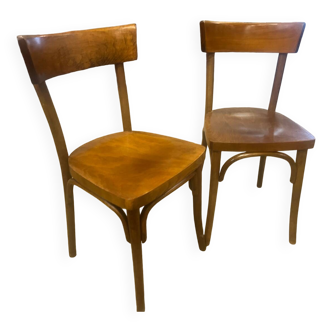Paire d’anciennes chaises bistrot