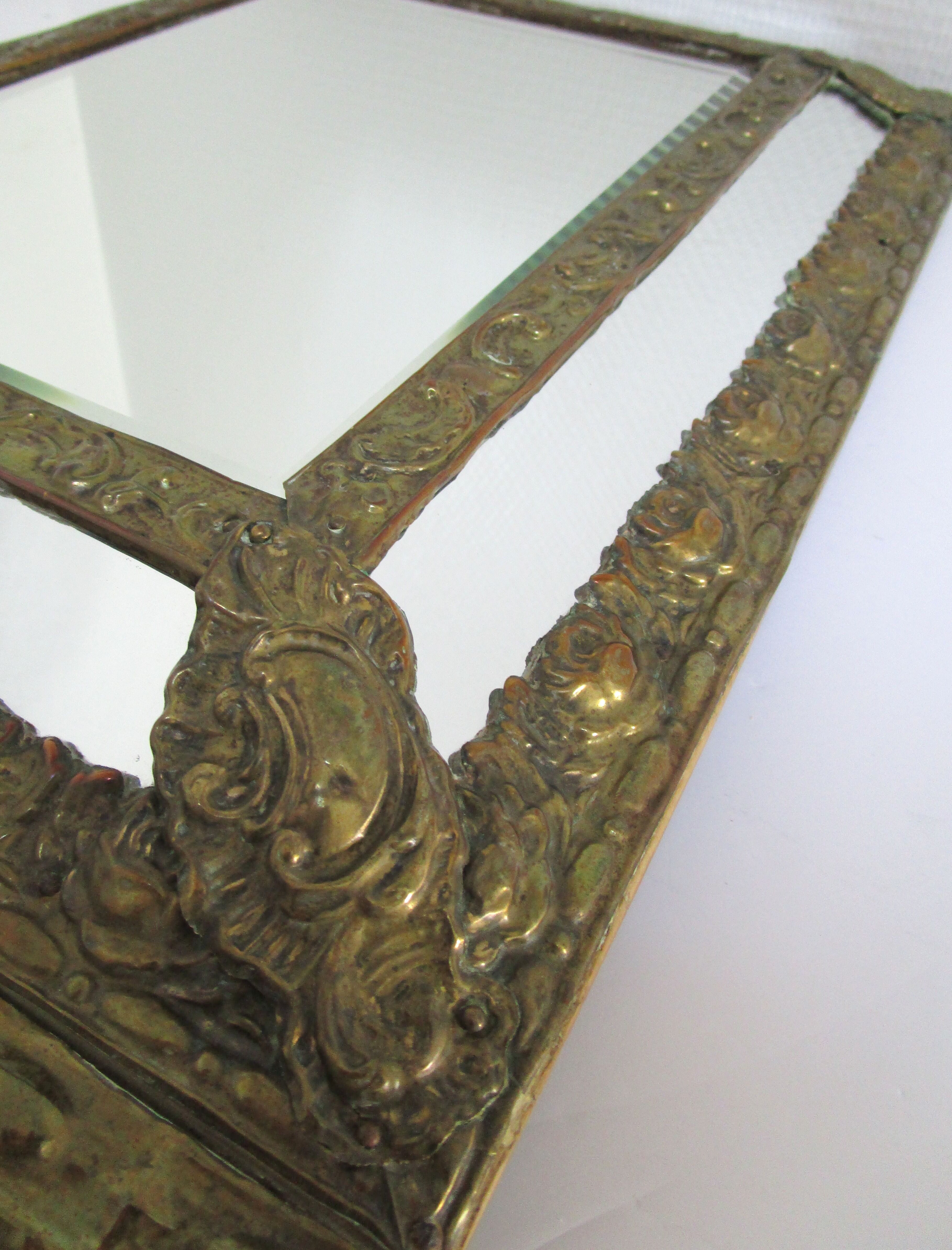 Repulsed brass parecloses mirror early 20th 36 cm x 66 cm