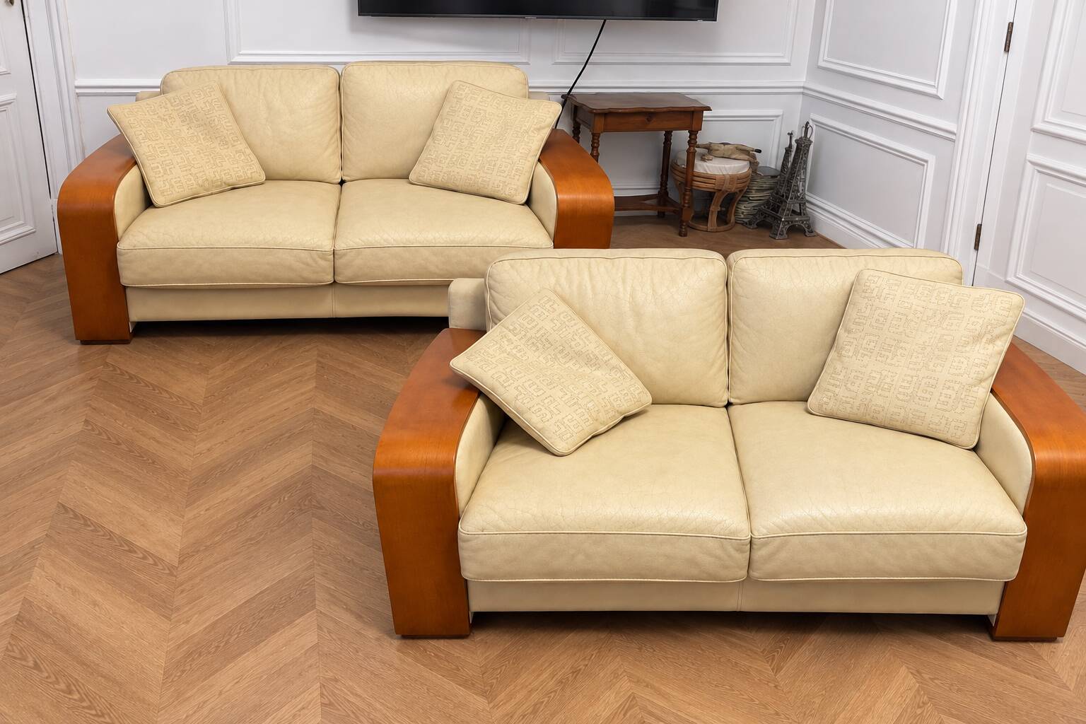 2 sofas 2 seats B&B Italia, cream leather and wood