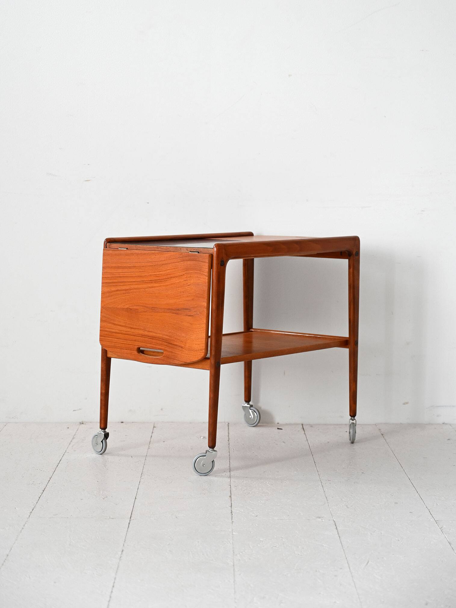 Vintage Swedish "Thea" Trolley by Yngve Ekström in Teak