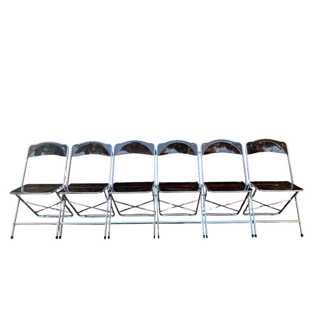 6 chaises pliantes en Plexiglas fumé et métal chrome Chaisor 1970
