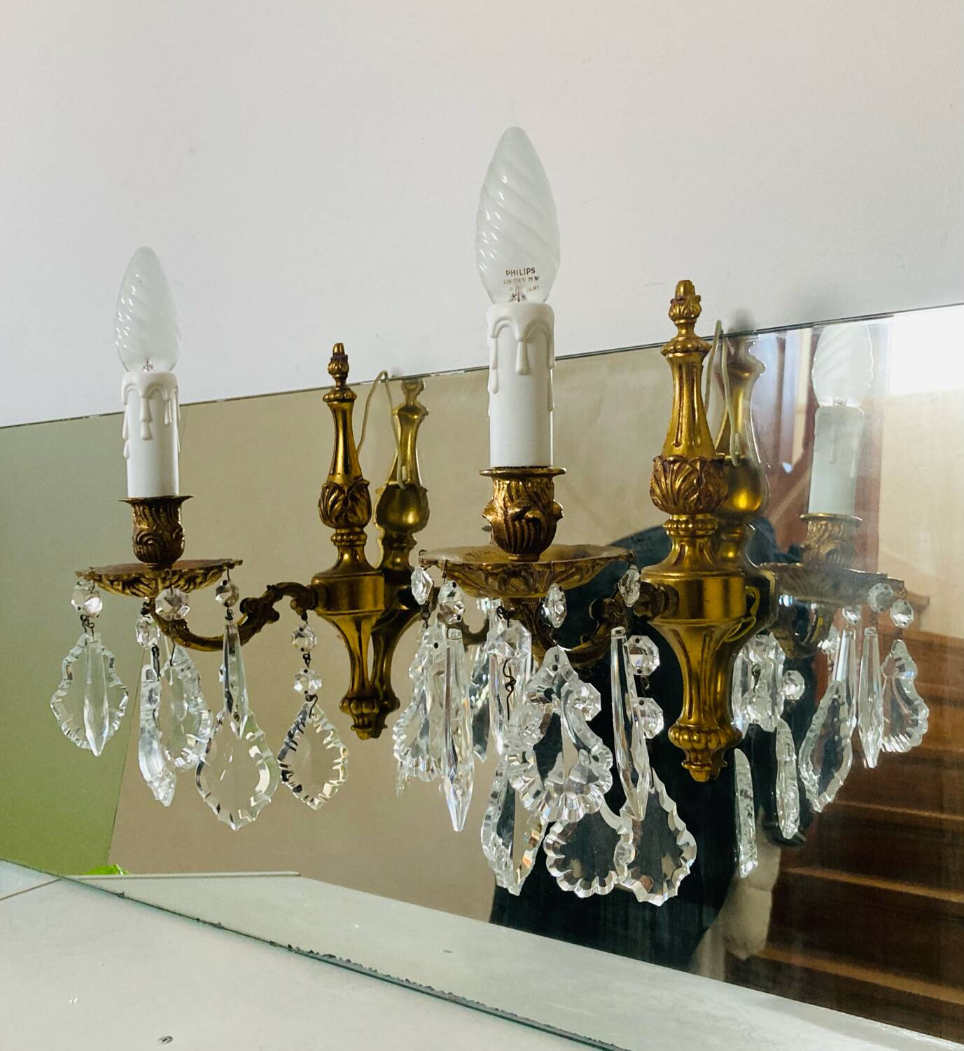 St Louis XV wall lights in gilded bronze with pendants from the mid-20th century.