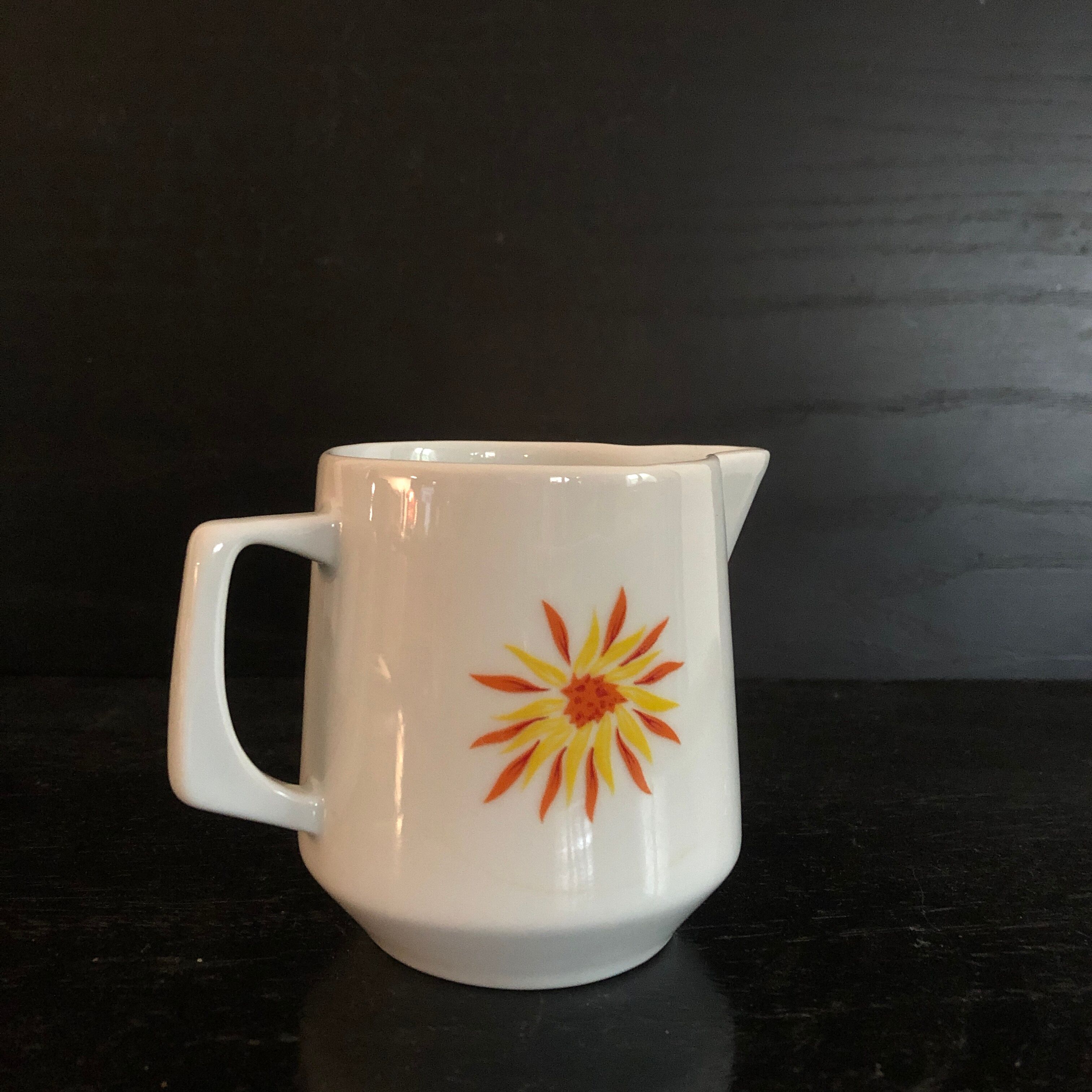 Cafetière et pot à lait
