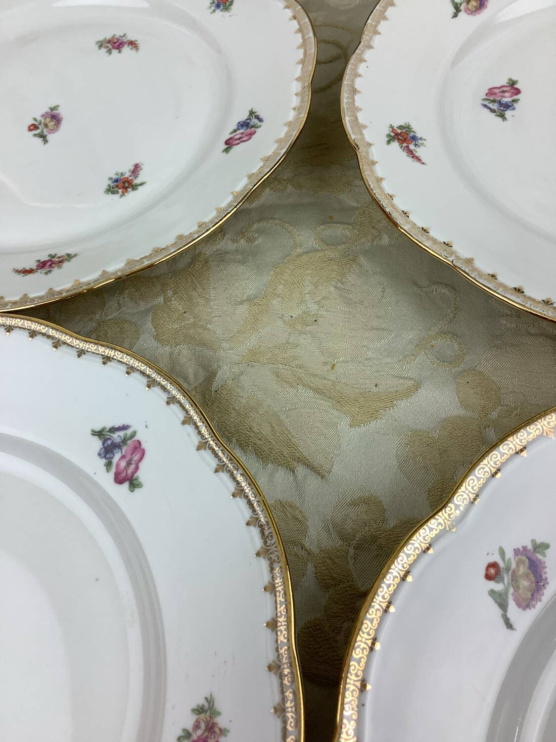 6 flat plates porcelain Limoges France