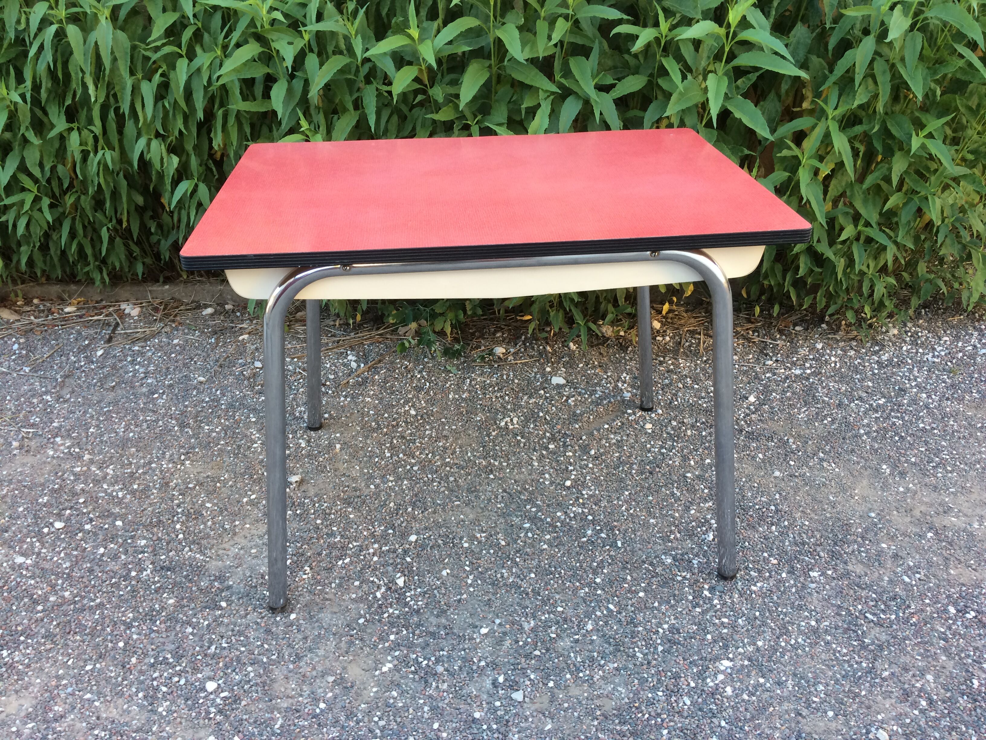 Table formica