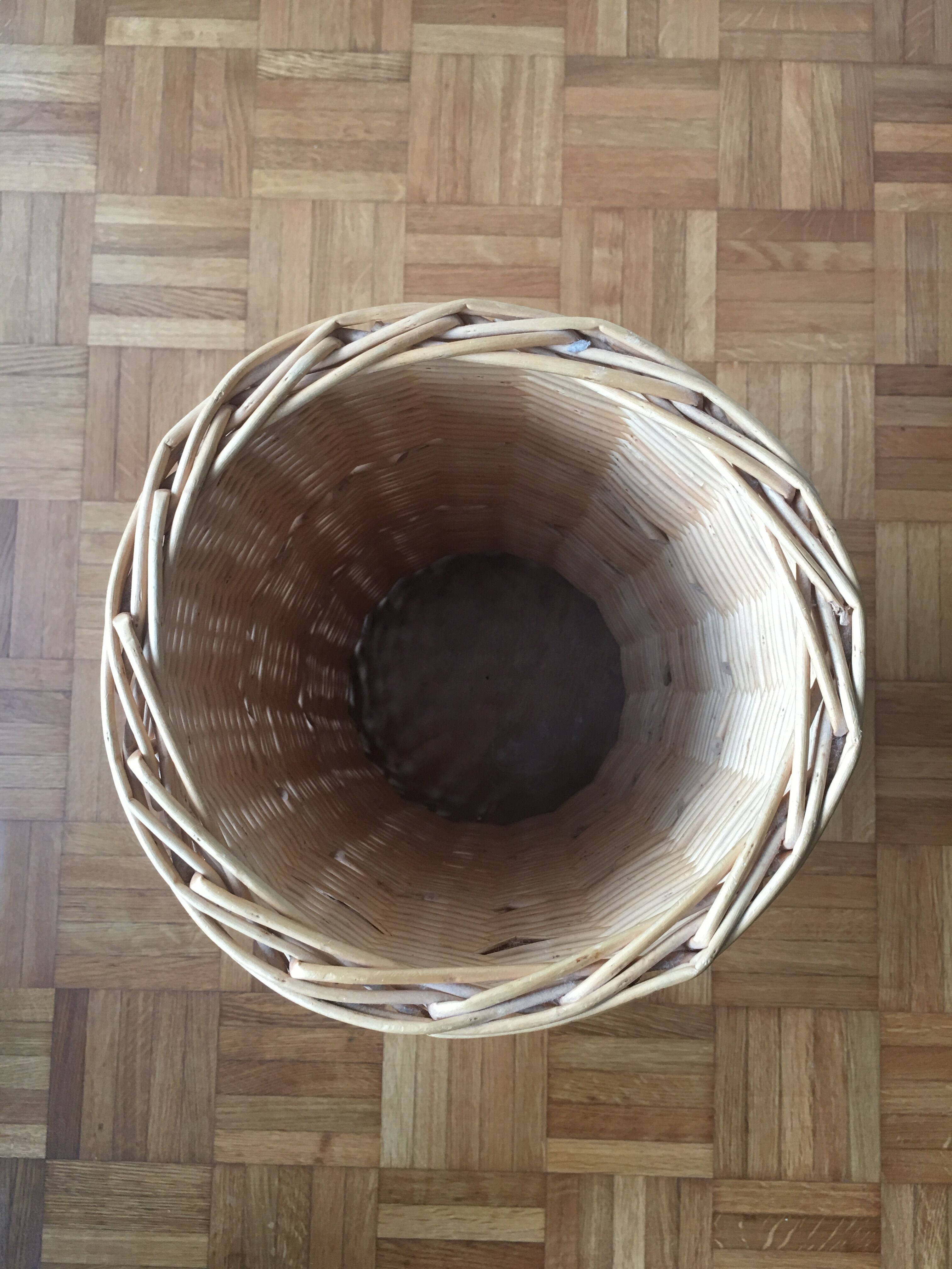 Vintage wicker umbrella door