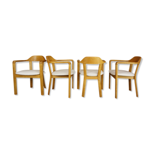 suite de 4 fauteuils en chêne et tissu