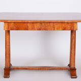 Bureau d’écriture en érable Biedermeier autrichien restauré du 19ème siècle, années 1830