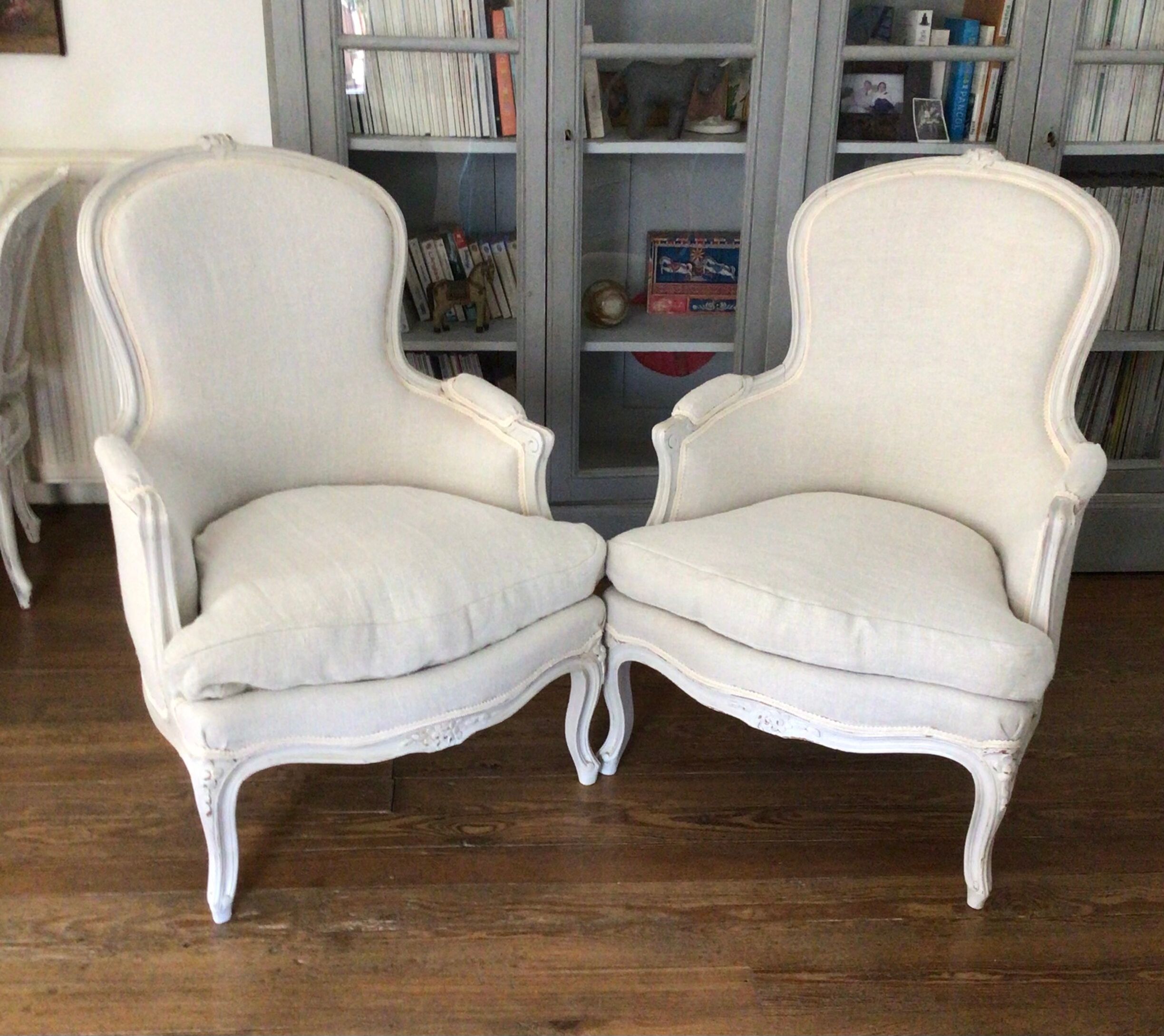 Pair of shepherdesses chalk linen fabric