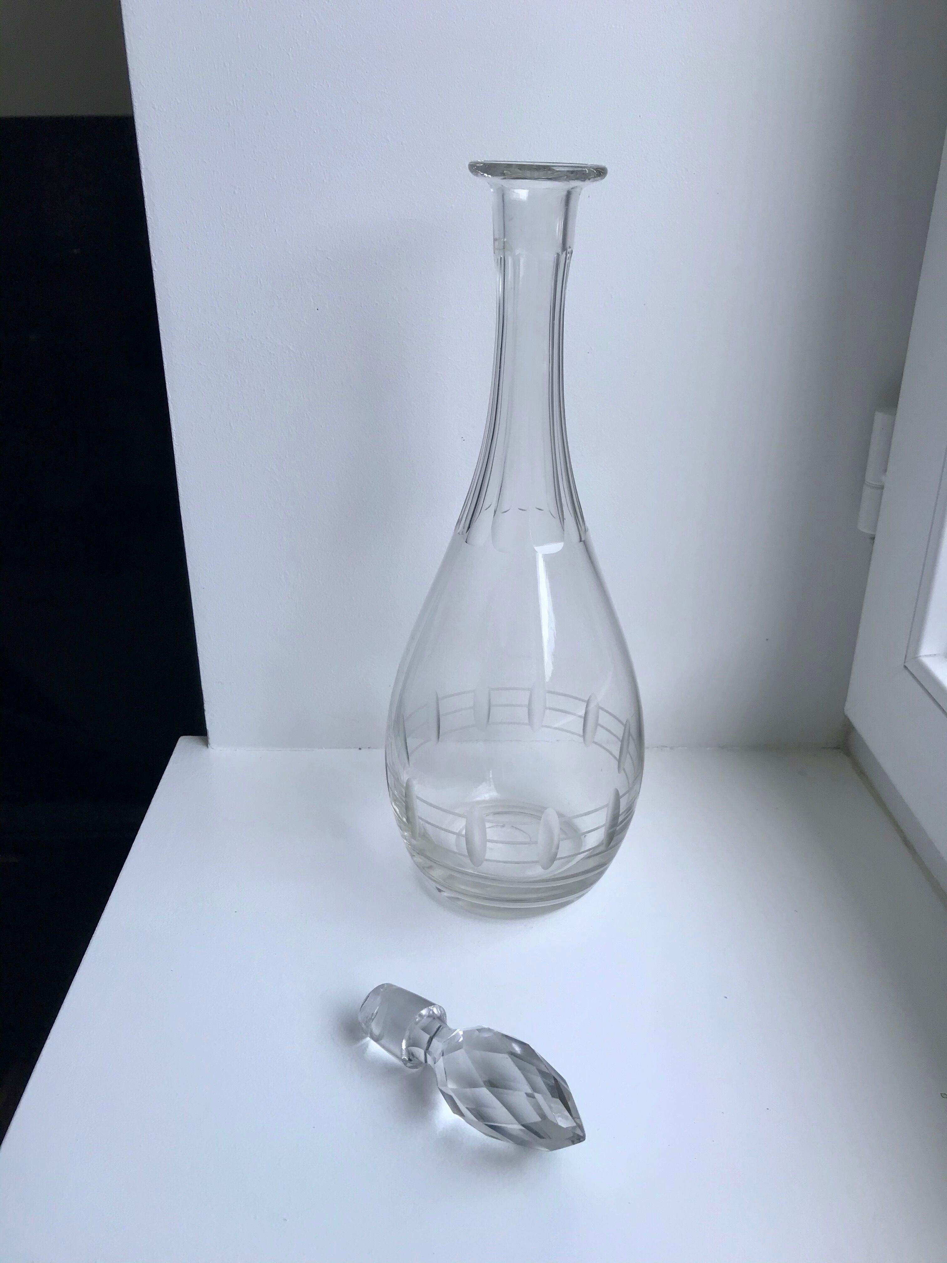 Engraved crystal wine decanter 20s-30s